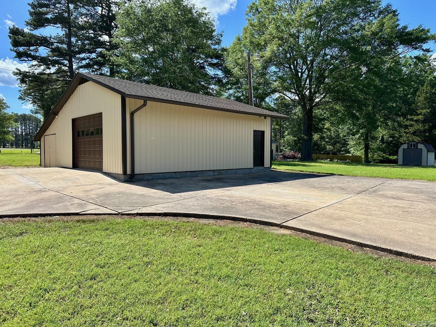 7704  Dollarway  White Hall, AR