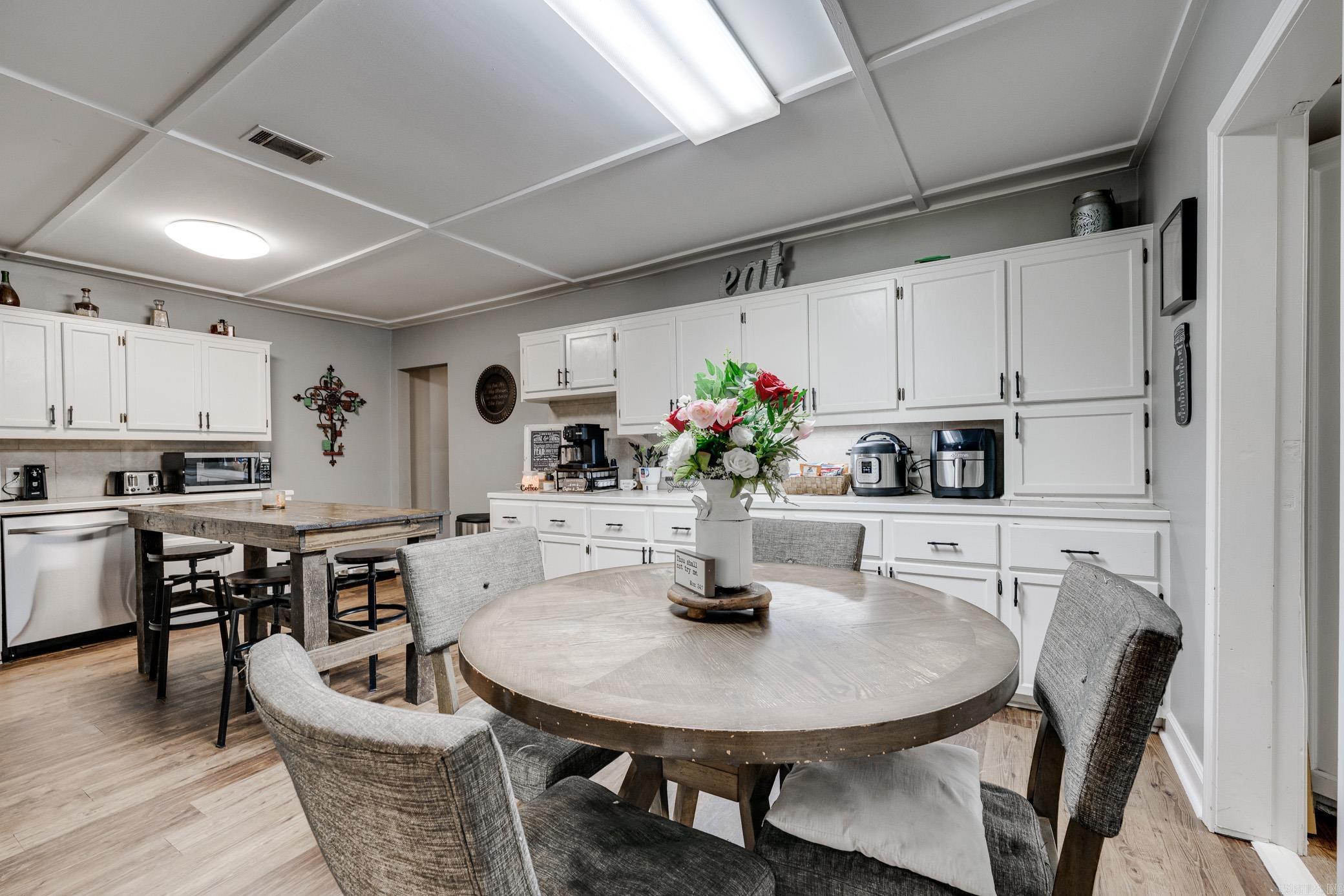 15 Mary Drive Greenbrier, AR 72058