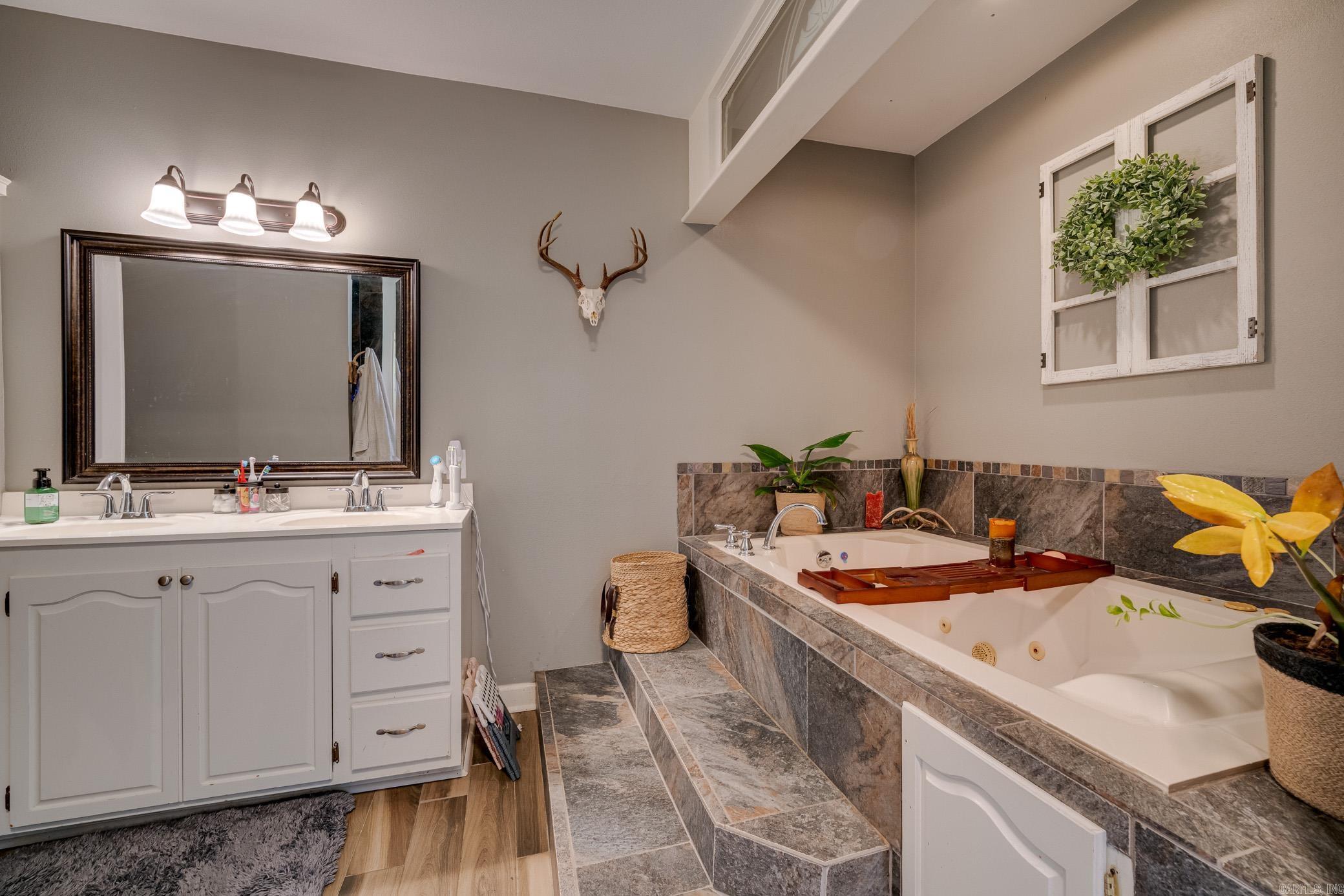 15 Mary Drive Greenbrier, AR 72058