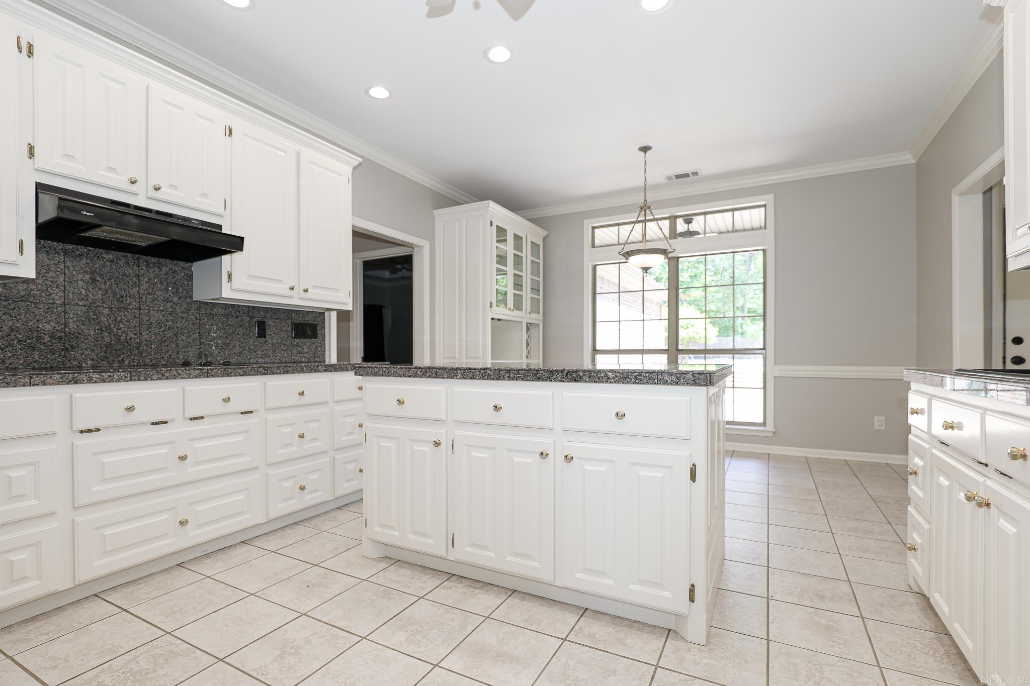5290  NORTHLAKE Road  Bryant, AR