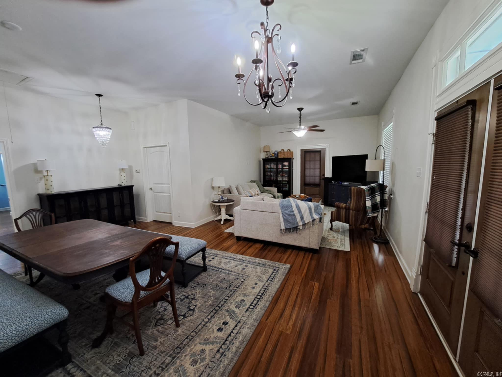 320 E 4th  Lonoke, AR
