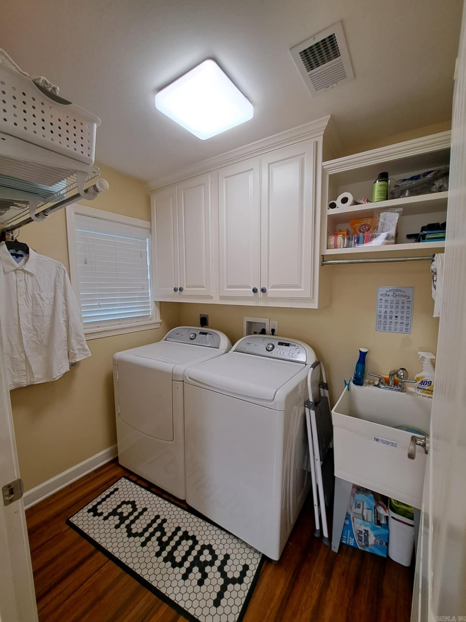 320 E 4th  Lonoke, AR