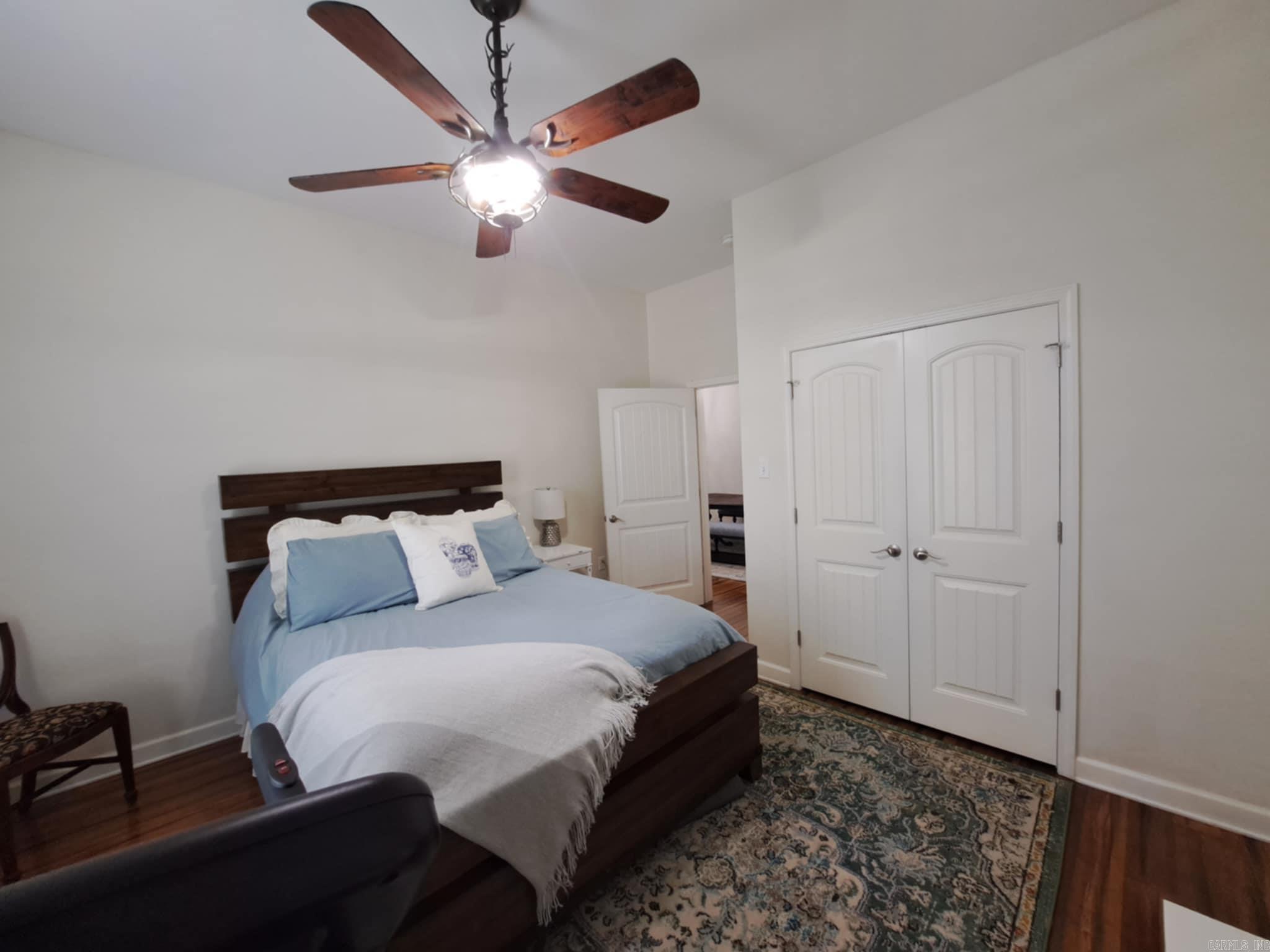 320 E 4th  Lonoke, AR