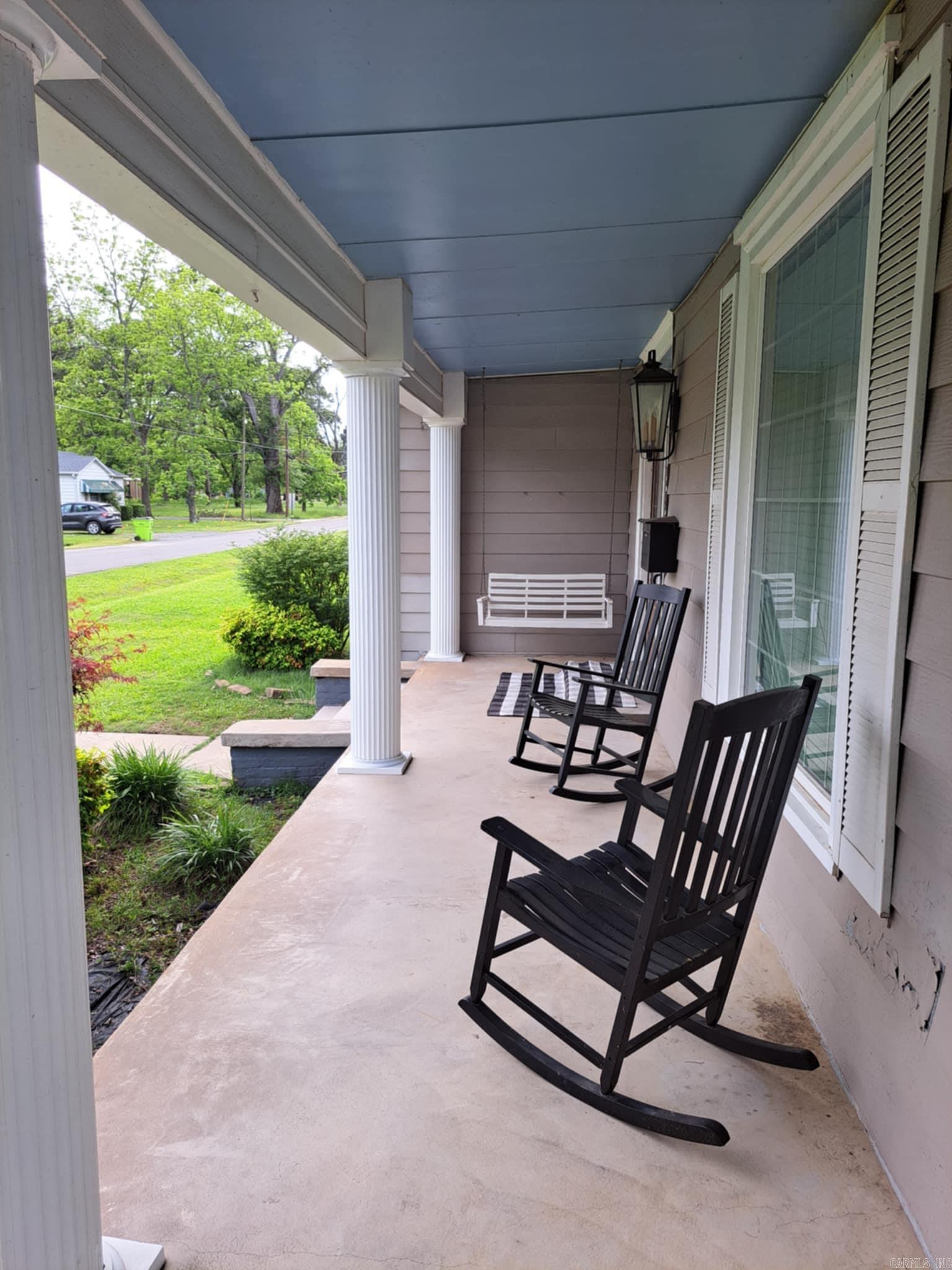 320 E 4th  Lonoke, AR