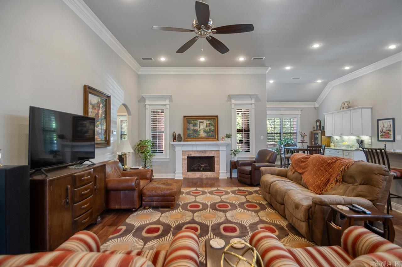 1  Epernay  Little Rock, AR