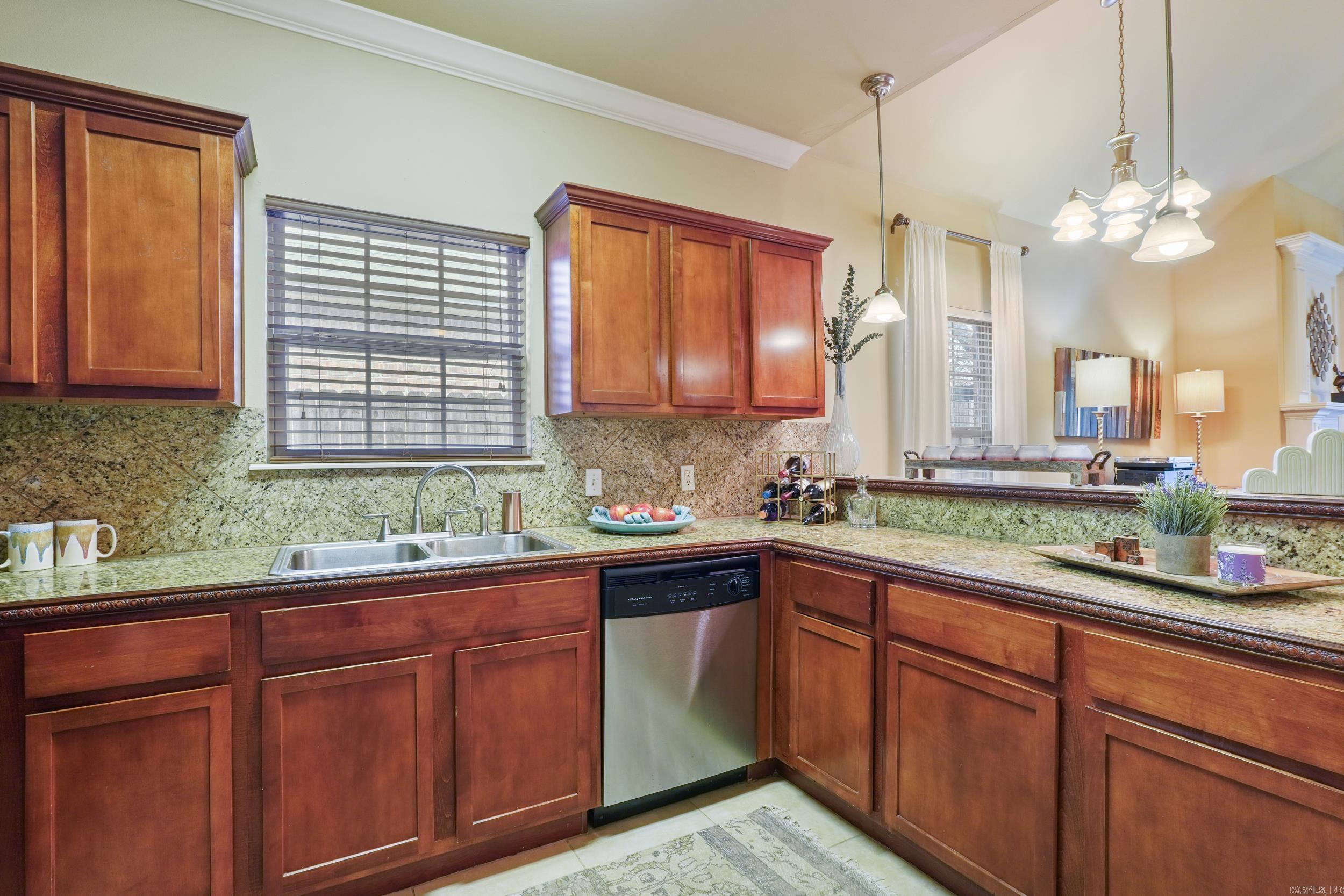 536 S Pierremont Drive  Fayetteville, AR