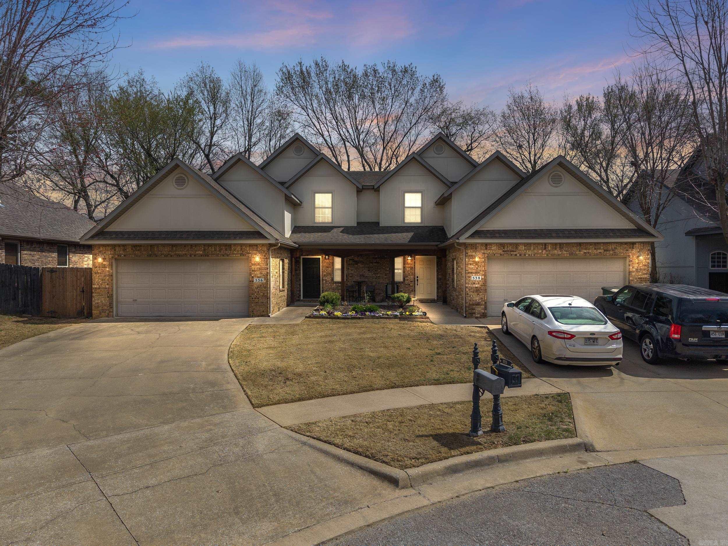 536 S Pierremont Drive  Fayetteville, AR