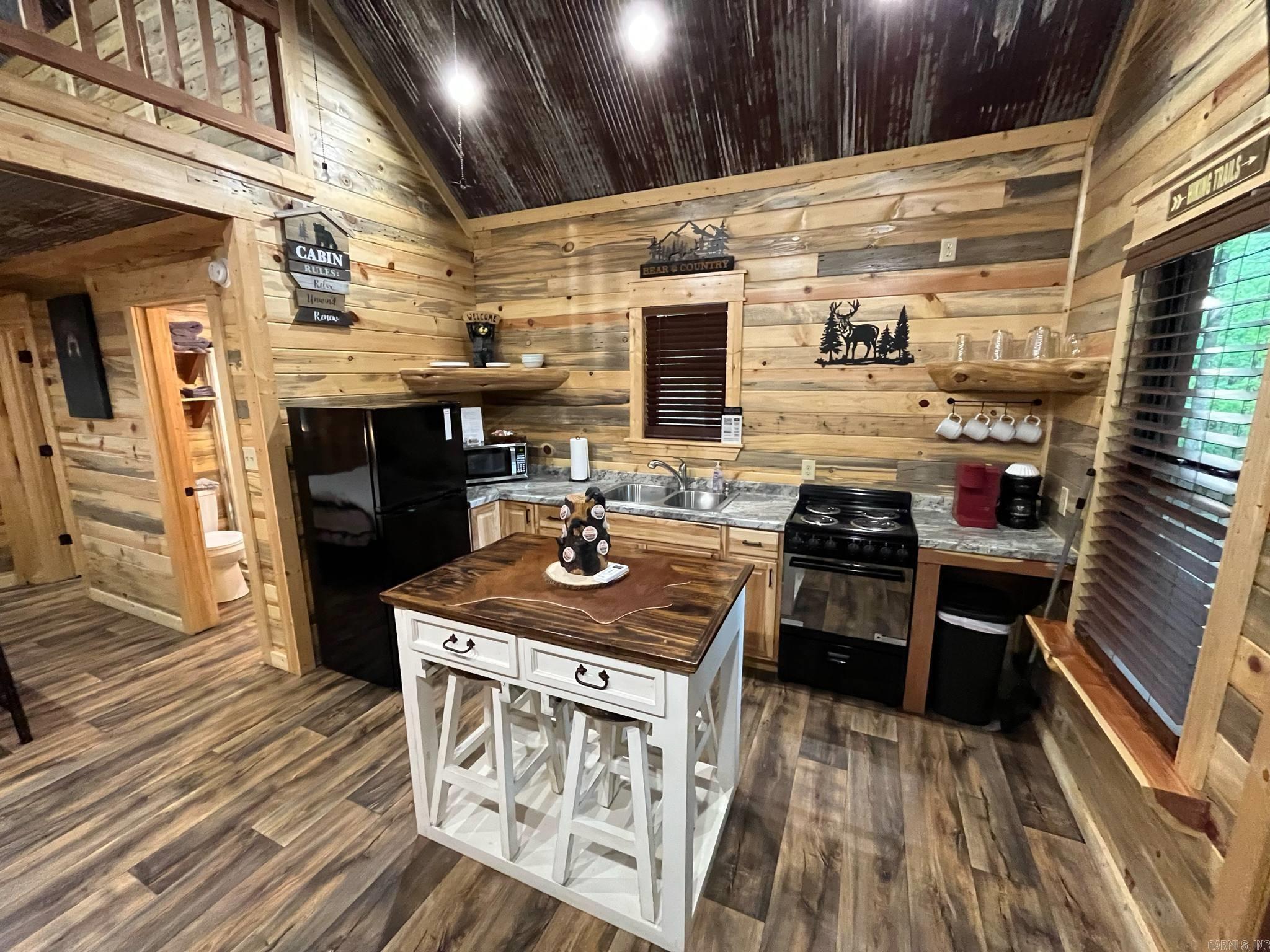 892  Hwy 375 E  Mena, AR