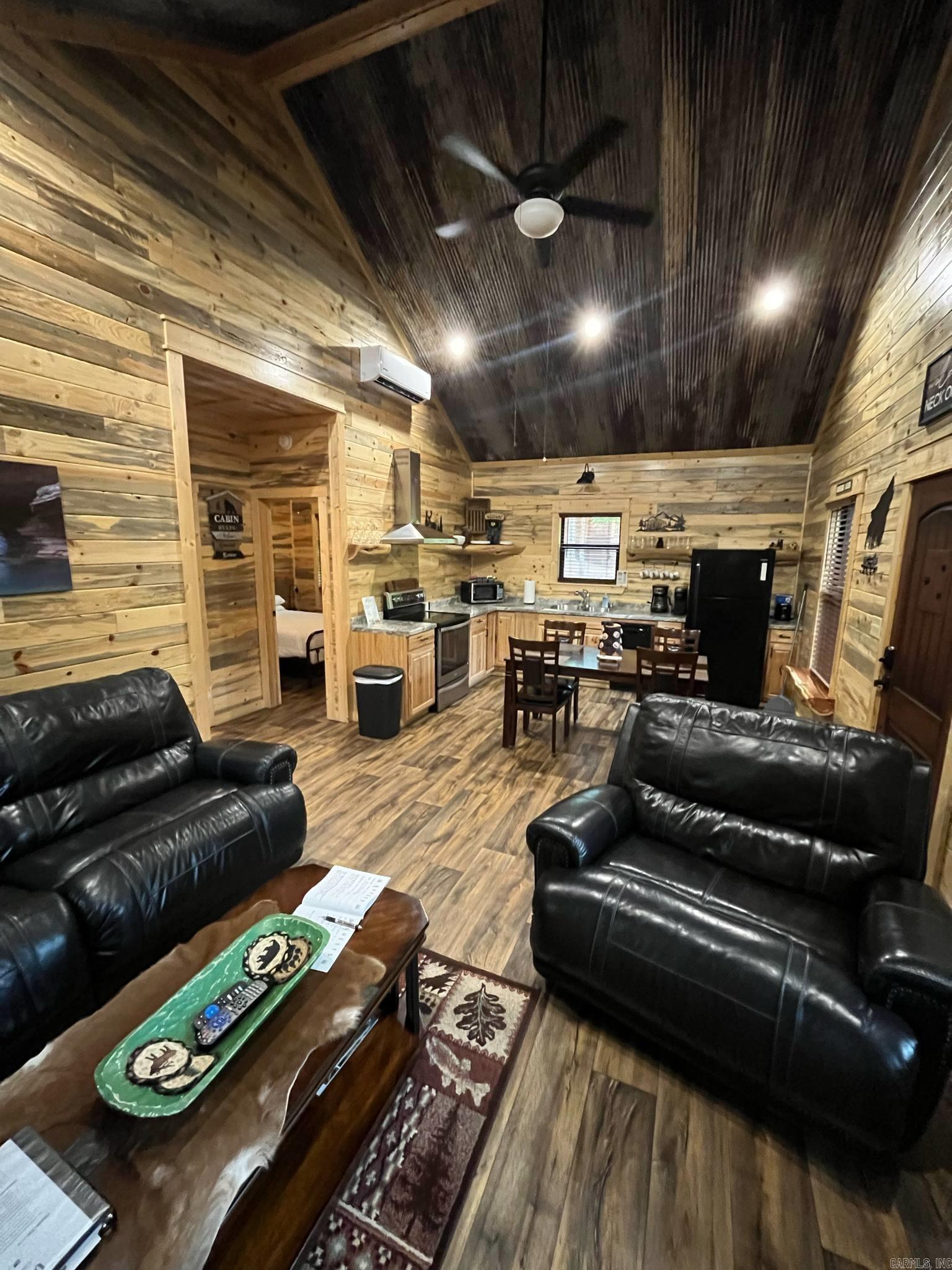 892  Hwy 375 E  Mena, AR