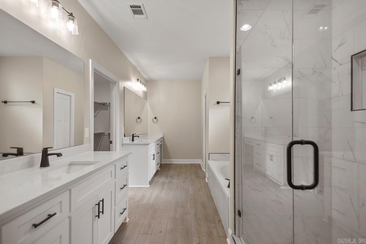 3021  Navajo  Benton, AR
