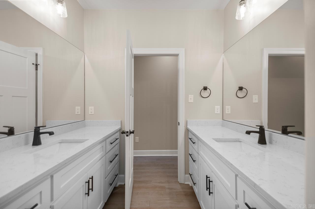 3021  Navajo  Benton, AR