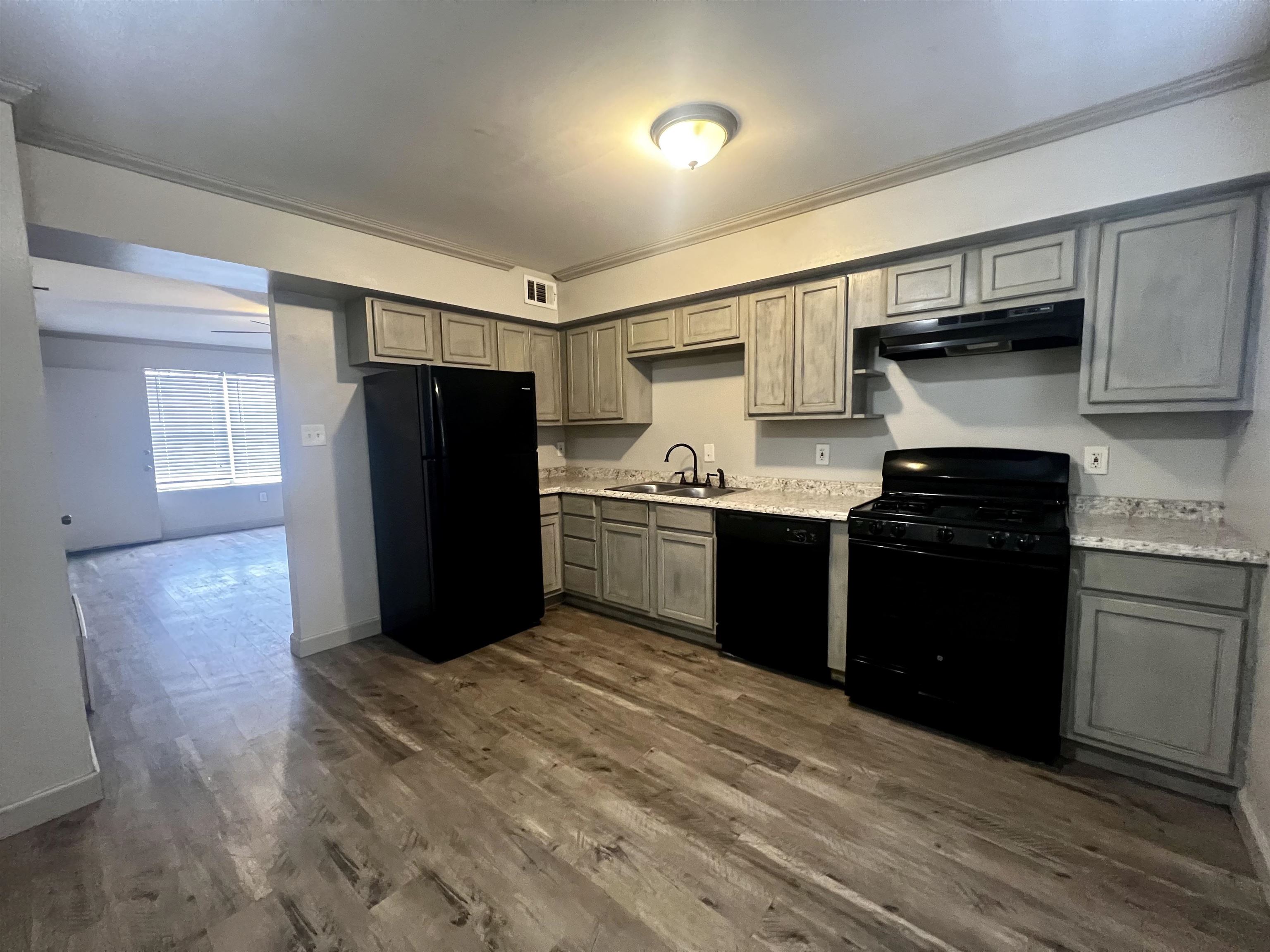 1906  W Matthews  Jonesboro, AR