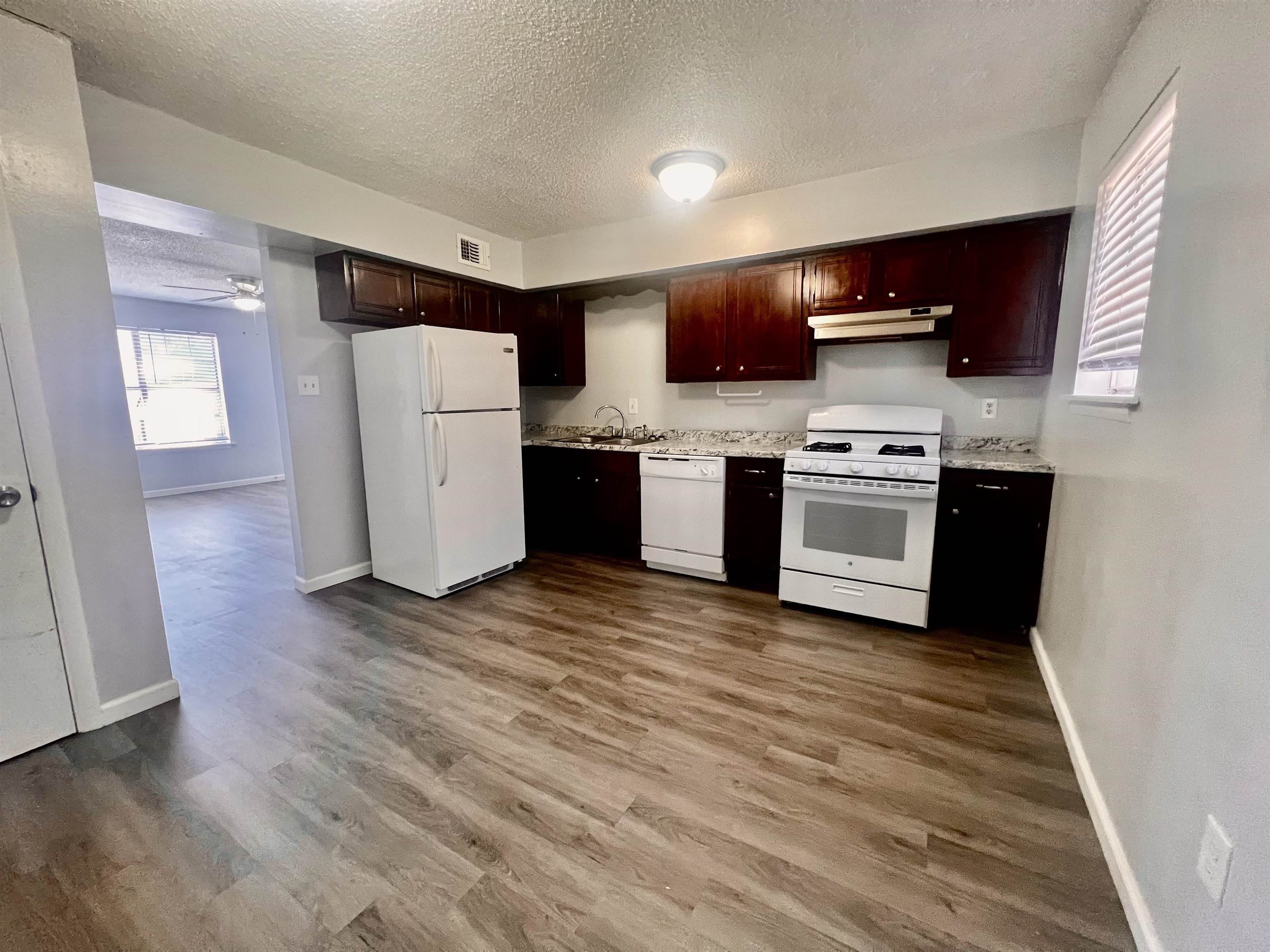 1906  W Matthews  Jonesboro, AR