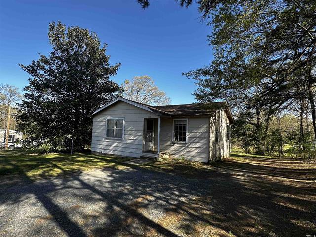 210  HWY 4  Cove, AR