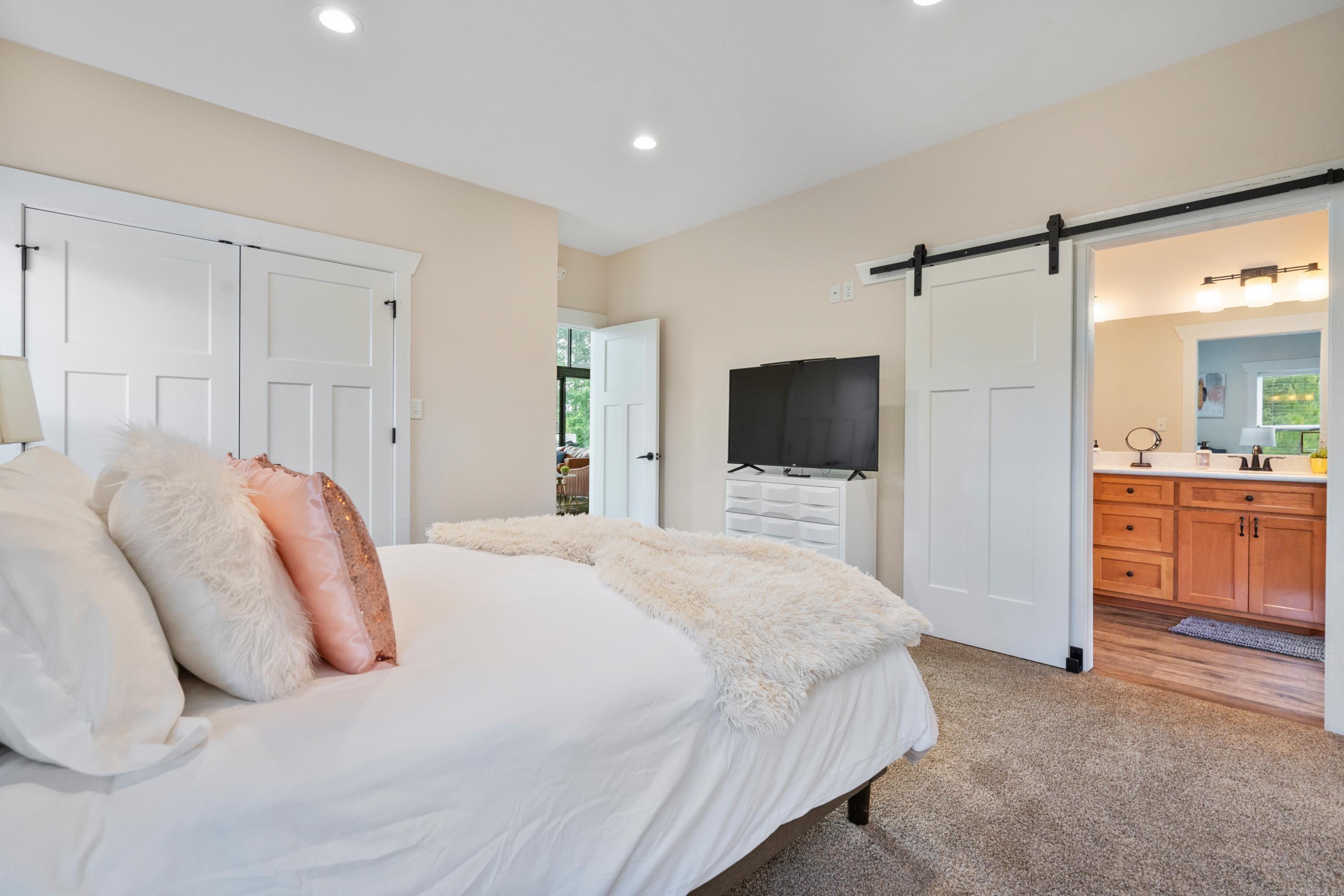 728  High Peak  Hot Springs Village, AR