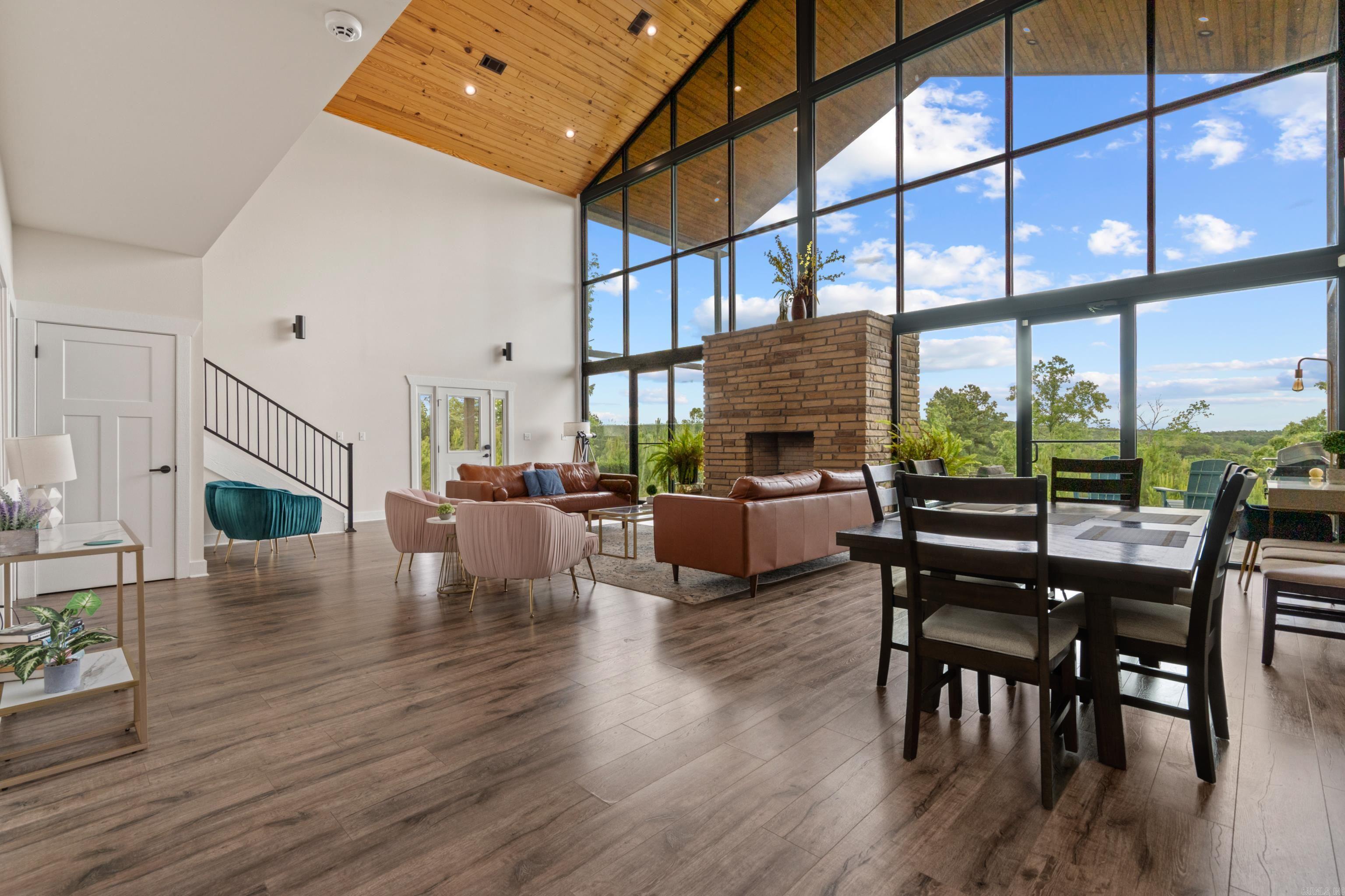 728  High Peak  Hot Springs Village, AR