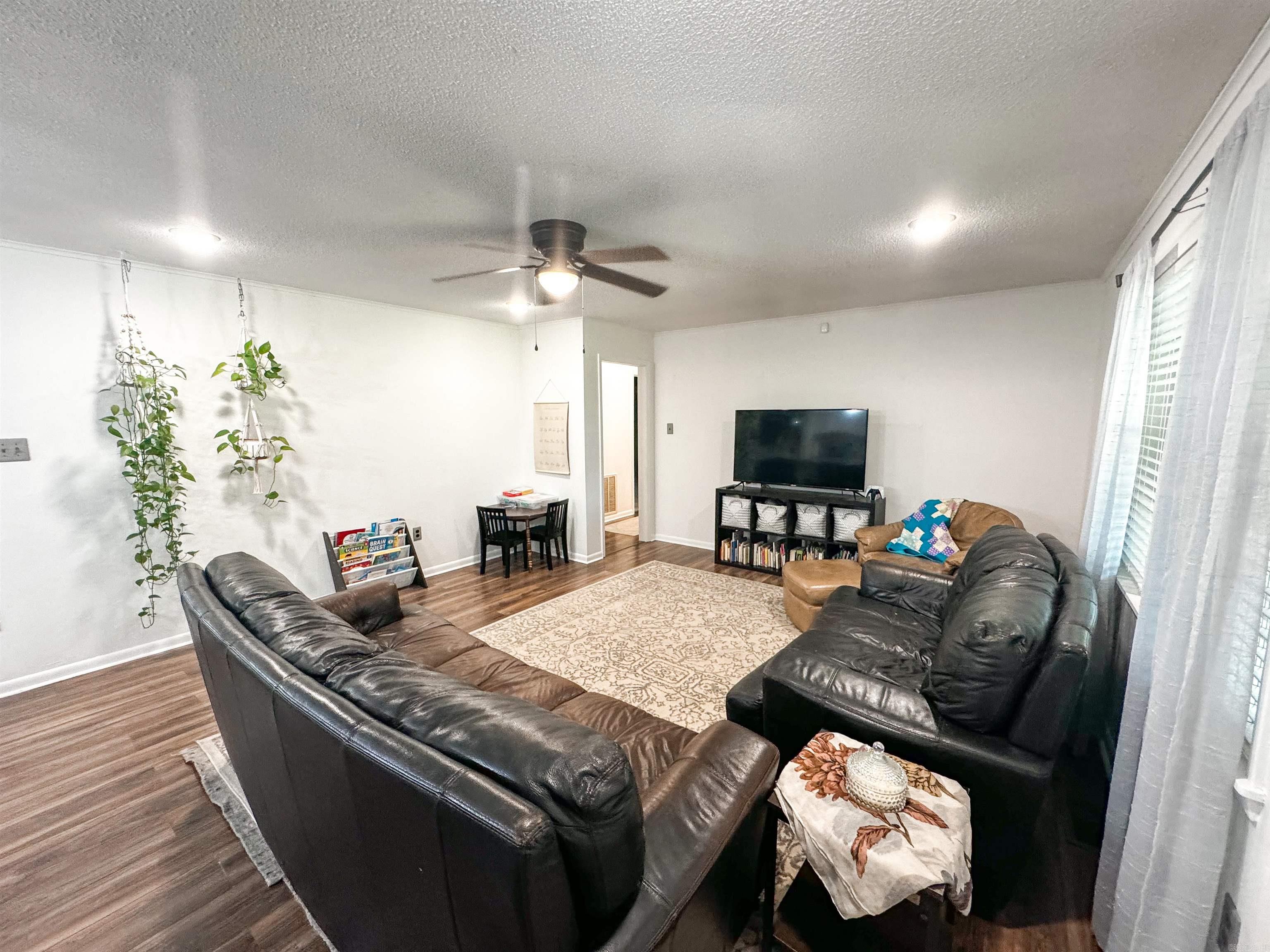 105 Liles Searcy, AR 72143