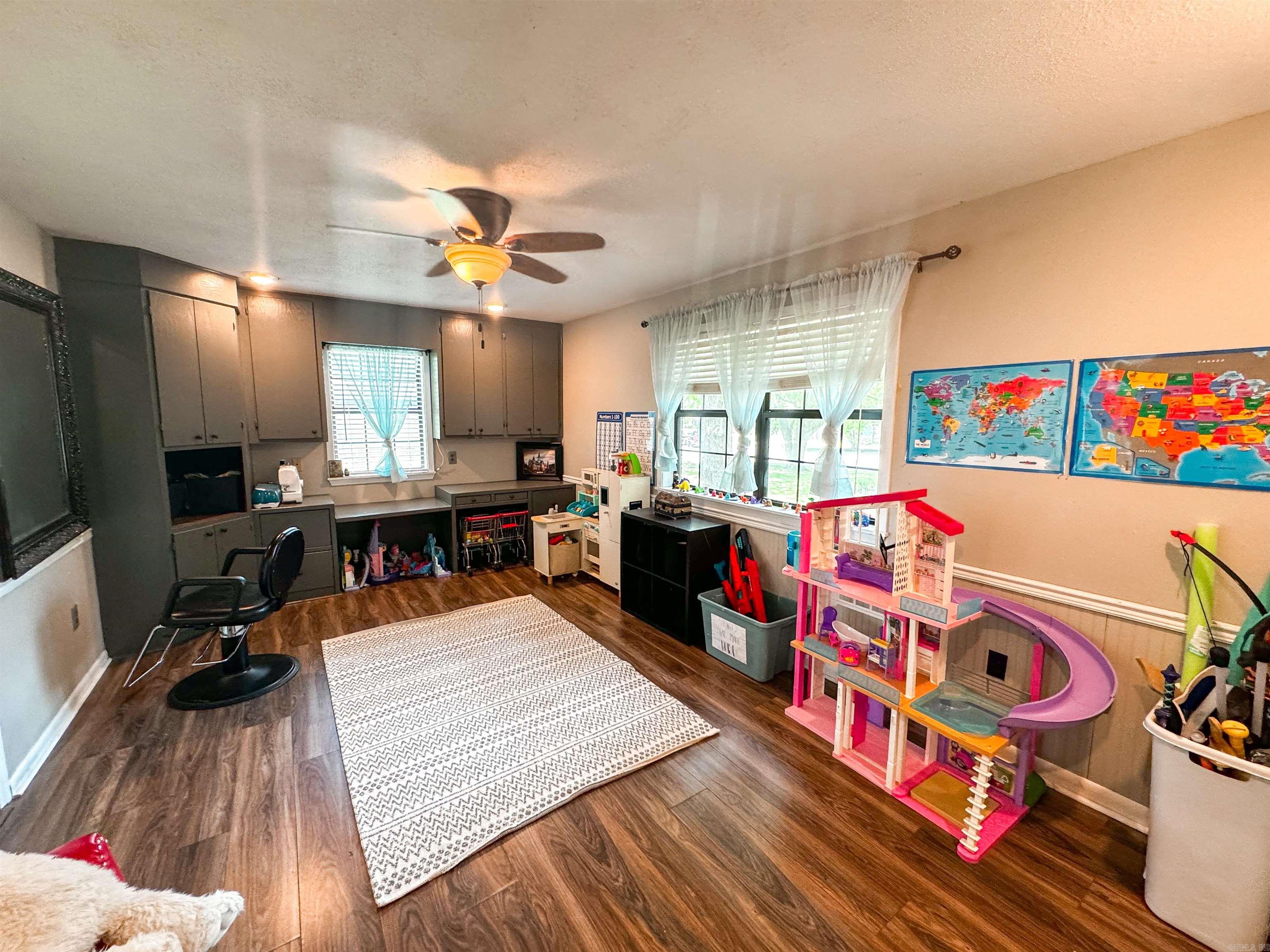 105 Liles Searcy, AR 72143