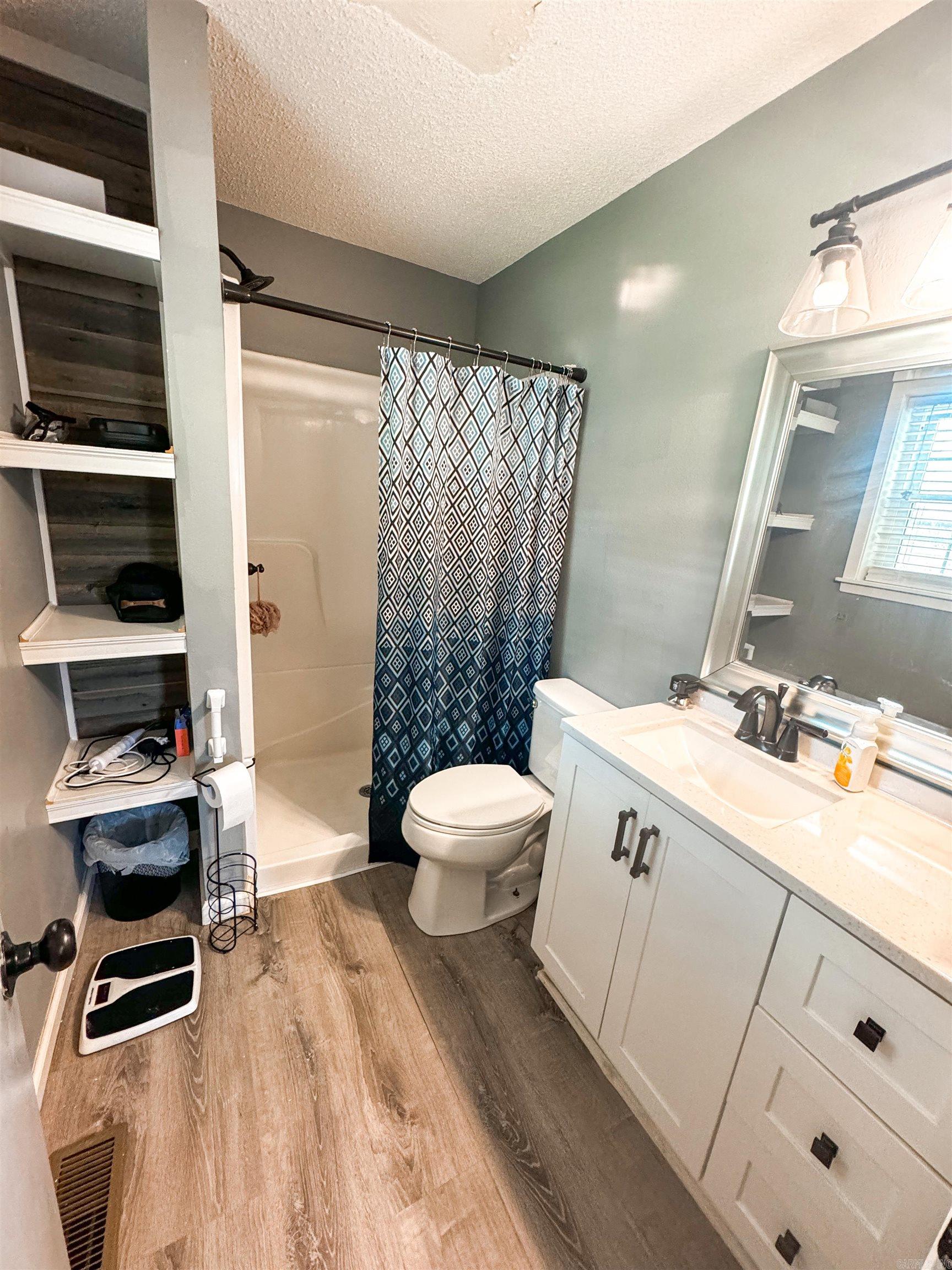 105 Liles Searcy, AR 72143