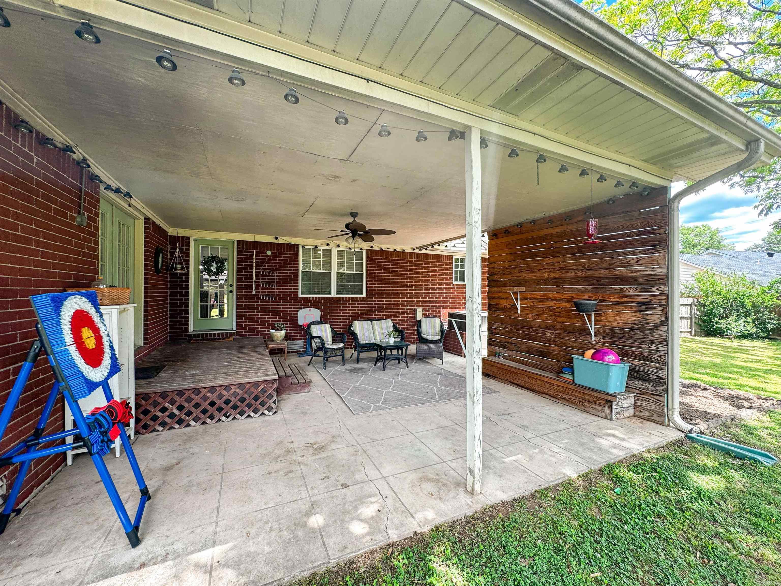 105 Liles Searcy, AR 72143