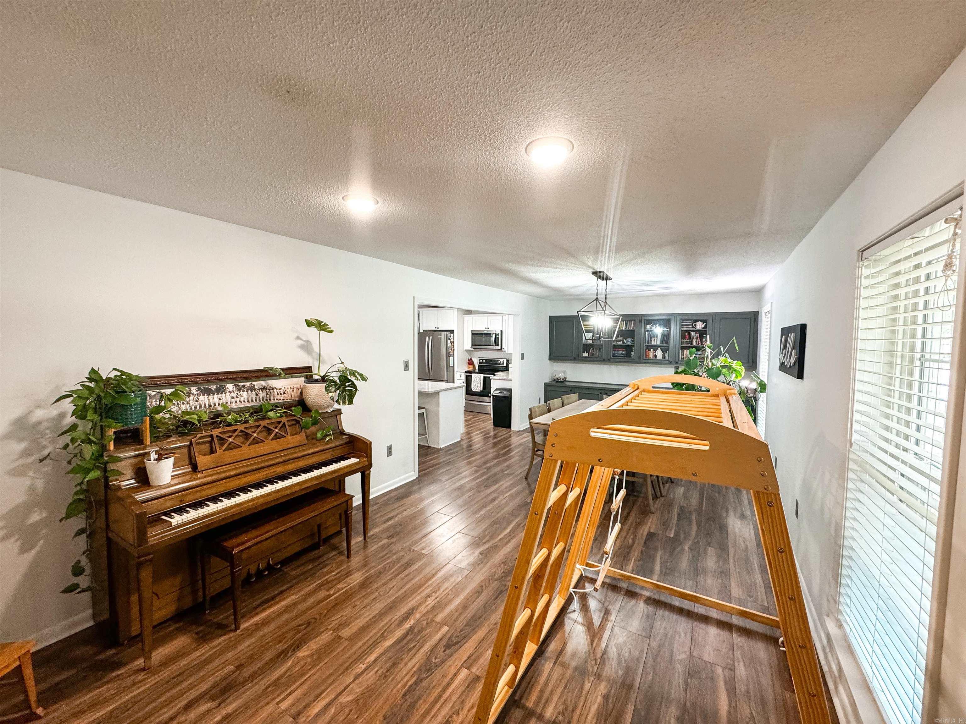 105 Liles Searcy, AR 72143
