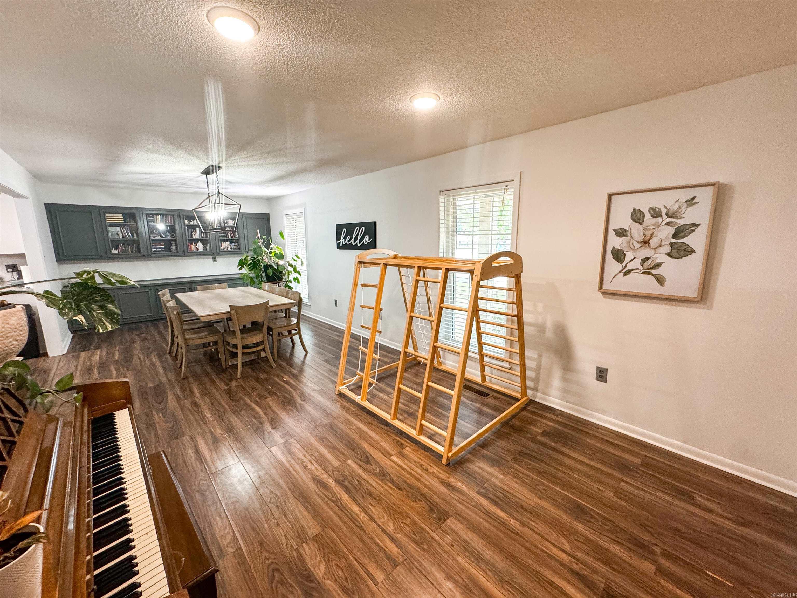 105 Liles Searcy, AR 72143