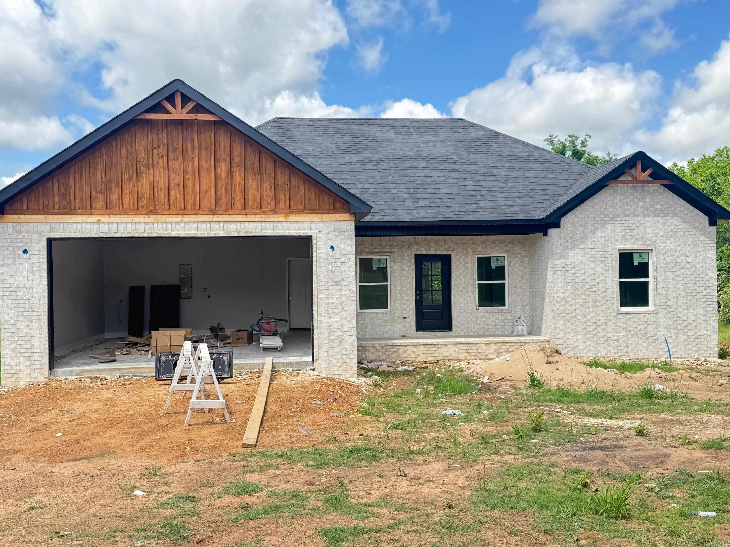 23 Mountain Grove Greenbrier, AR 72058