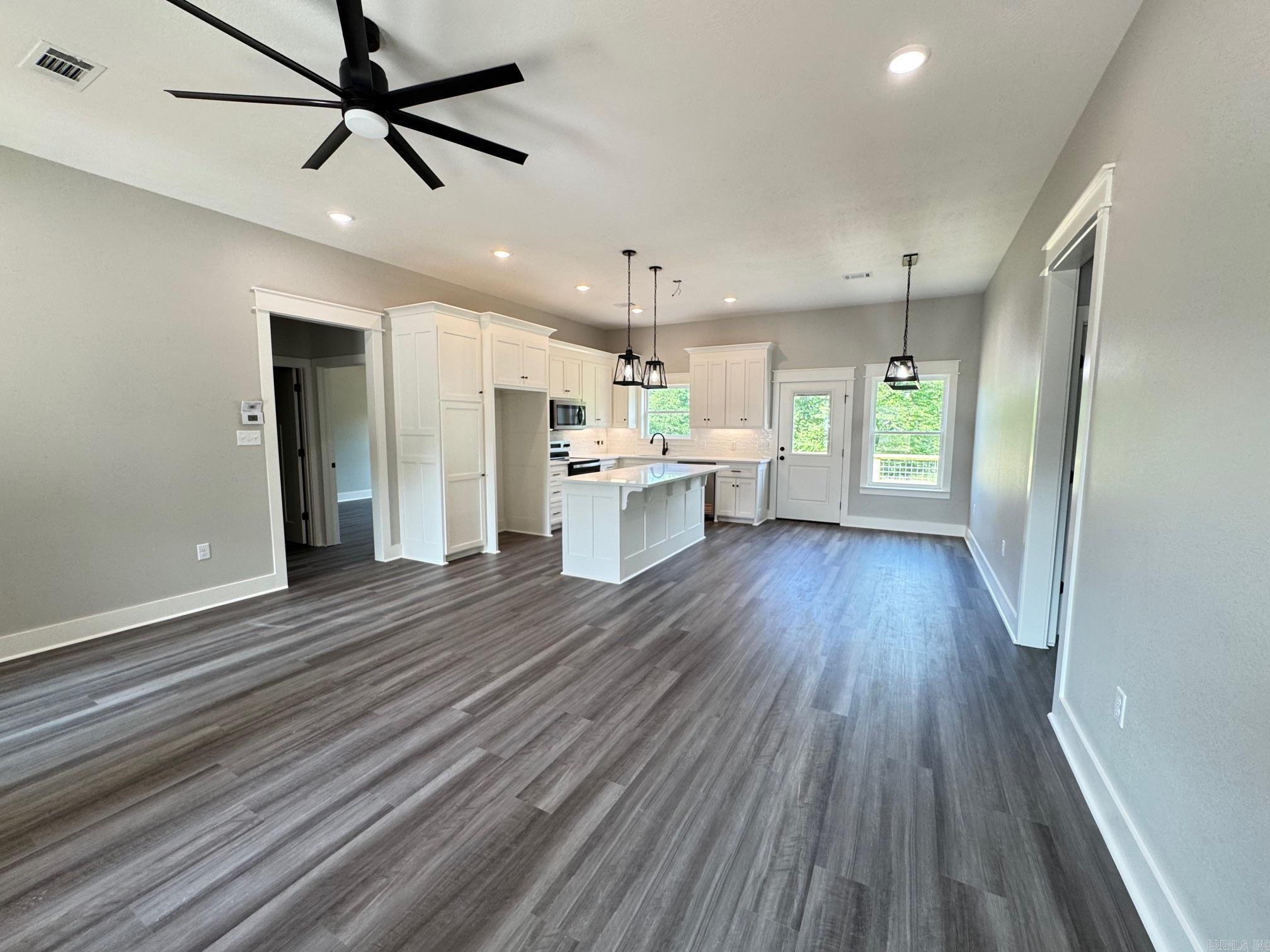 23  Mountain Grove  Greenbrier, AR
