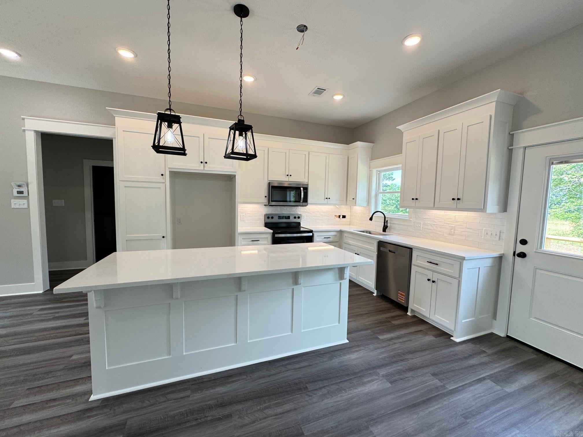 23  Mountain Grove  Greenbrier, AR