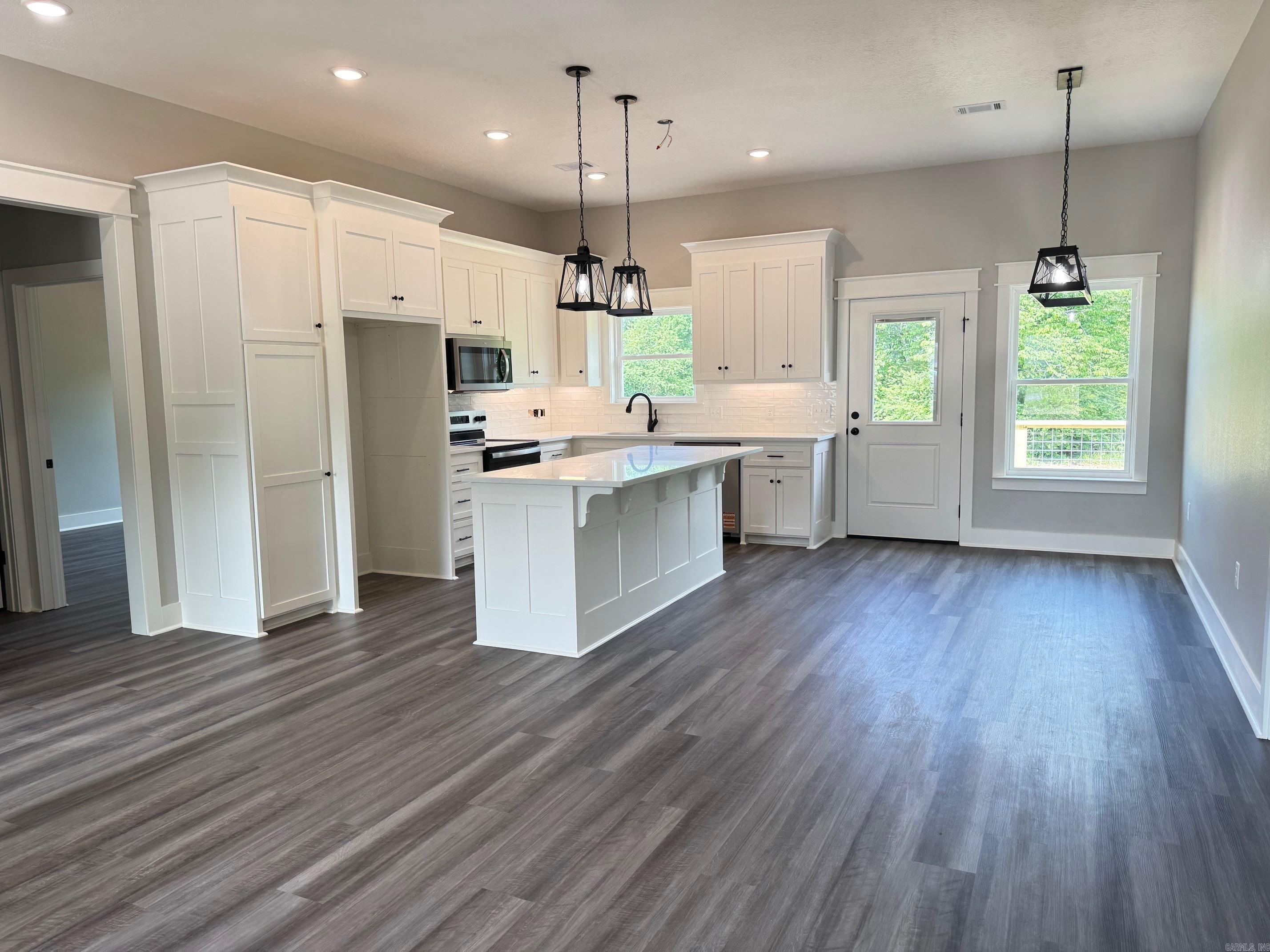23  Mountain Grove  Greenbrier, AR