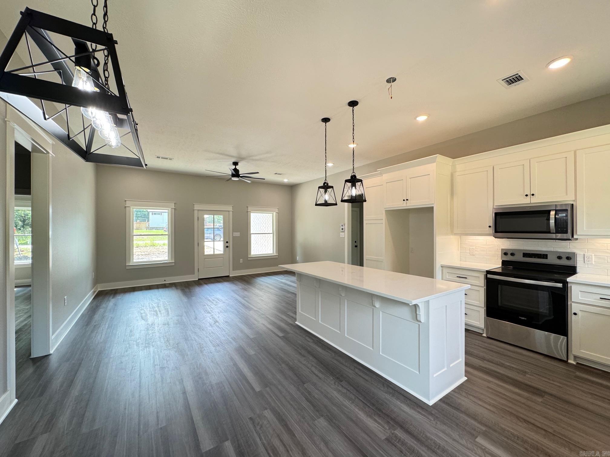23  Mountain Grove  Greenbrier, AR