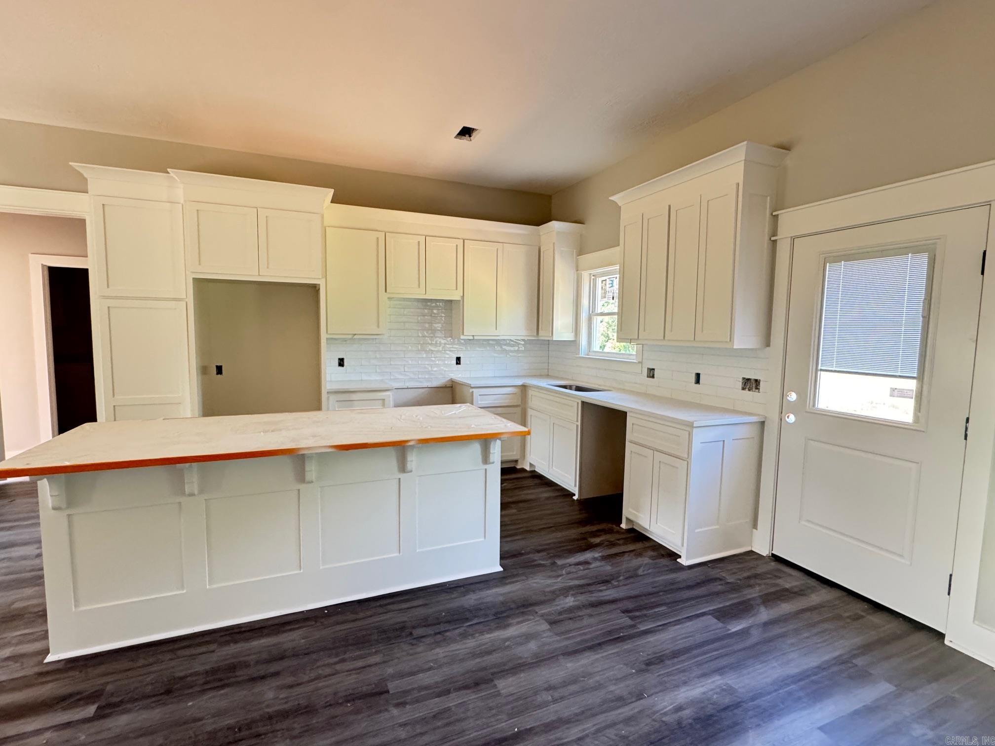 23 Mountain Grove Greenbrier, AR 72058