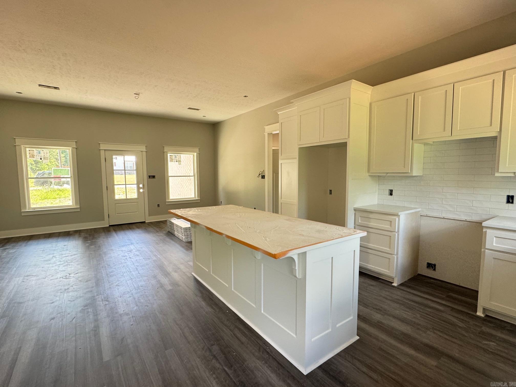 23 Mountain Grove Greenbrier, AR 72058
