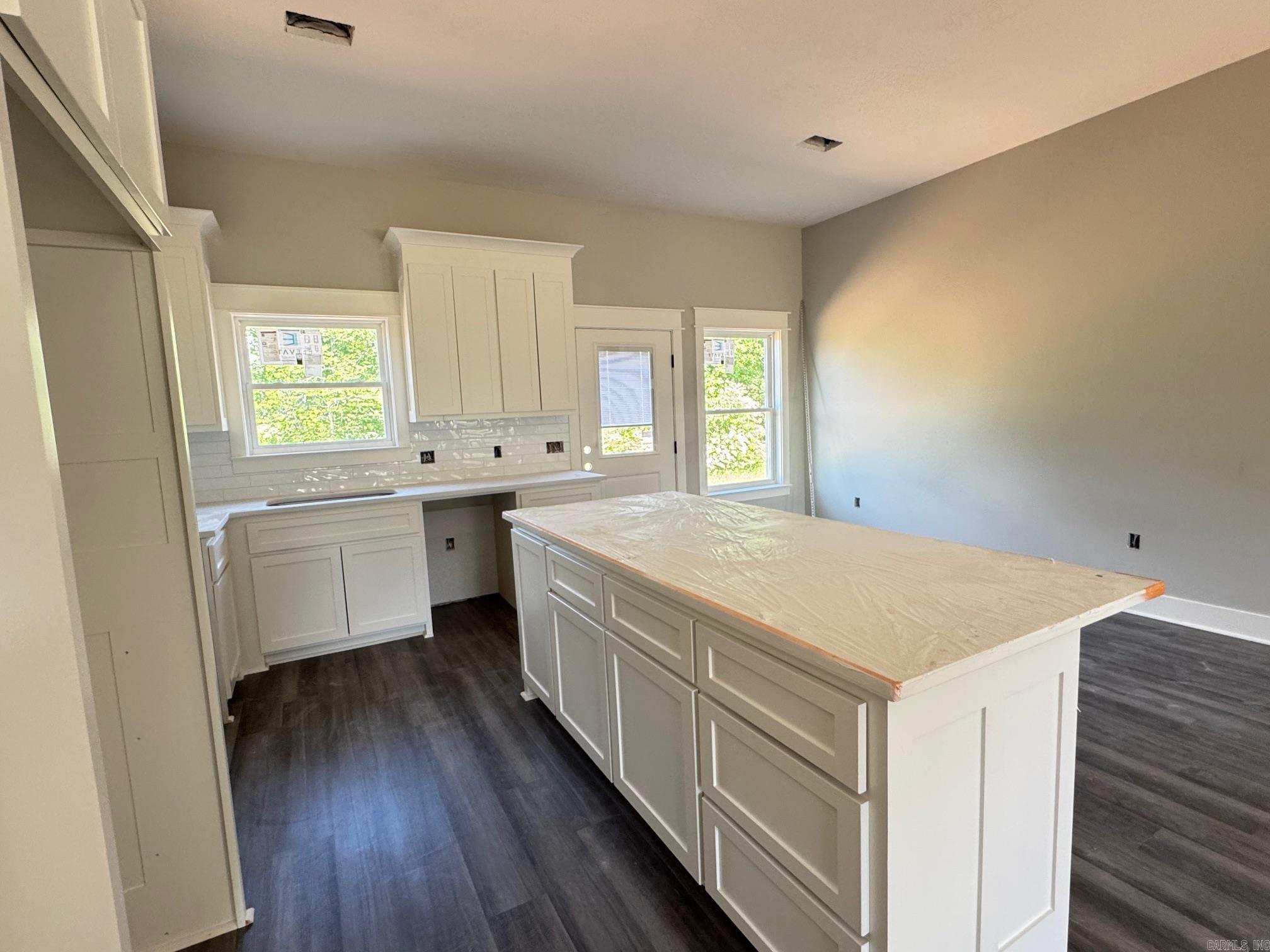 23 Mountain Grove Greenbrier, AR 72058