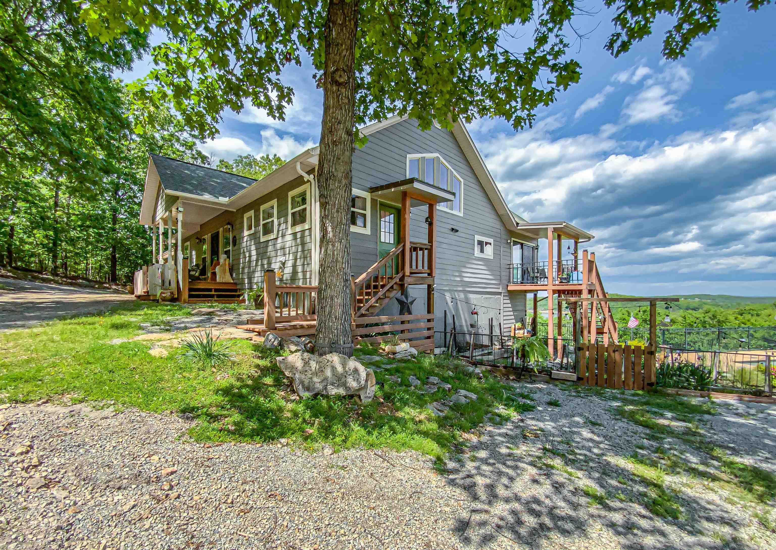 139  North Point  Yellville, AR