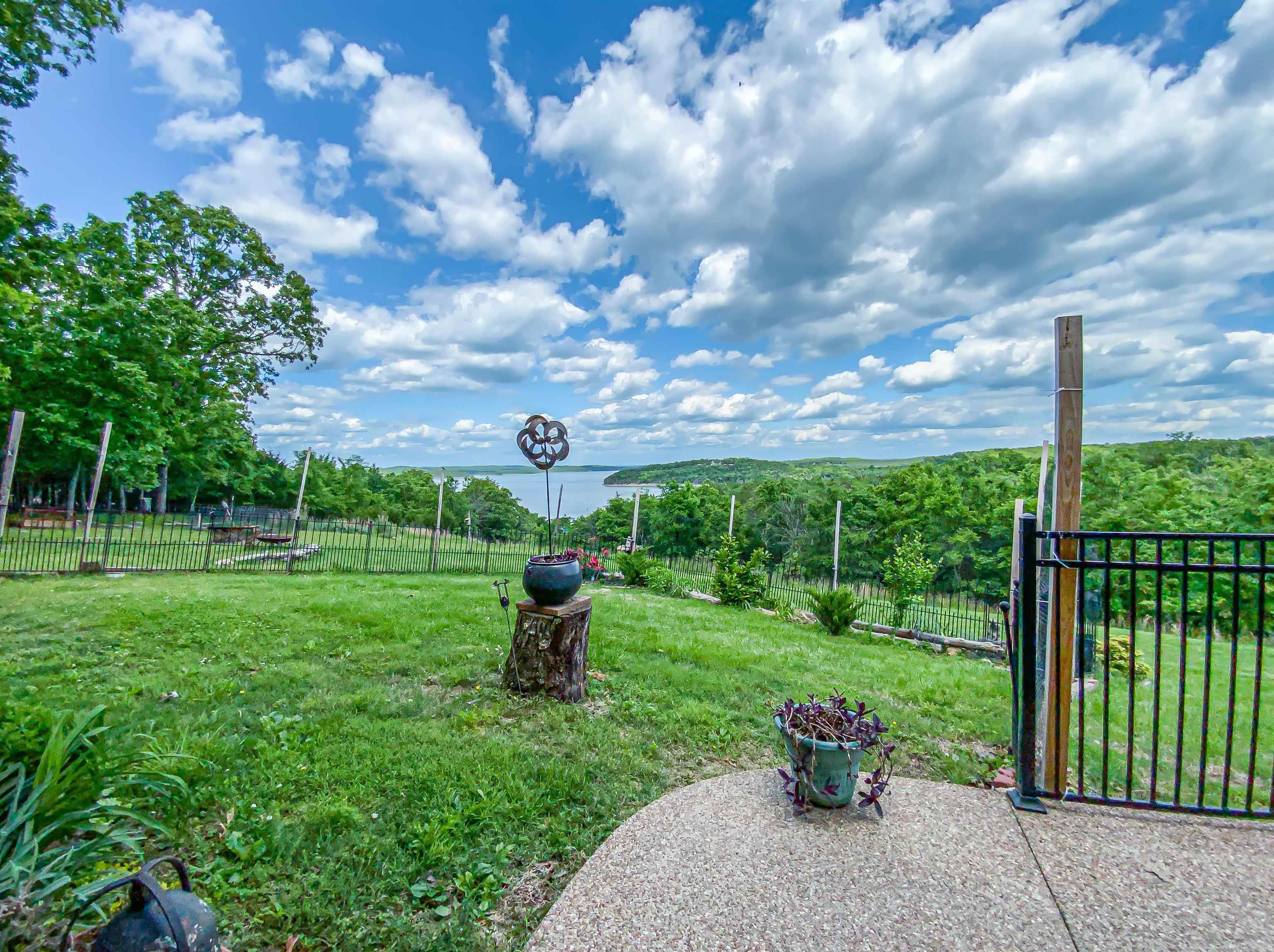 139  North Point  Yellville, AR