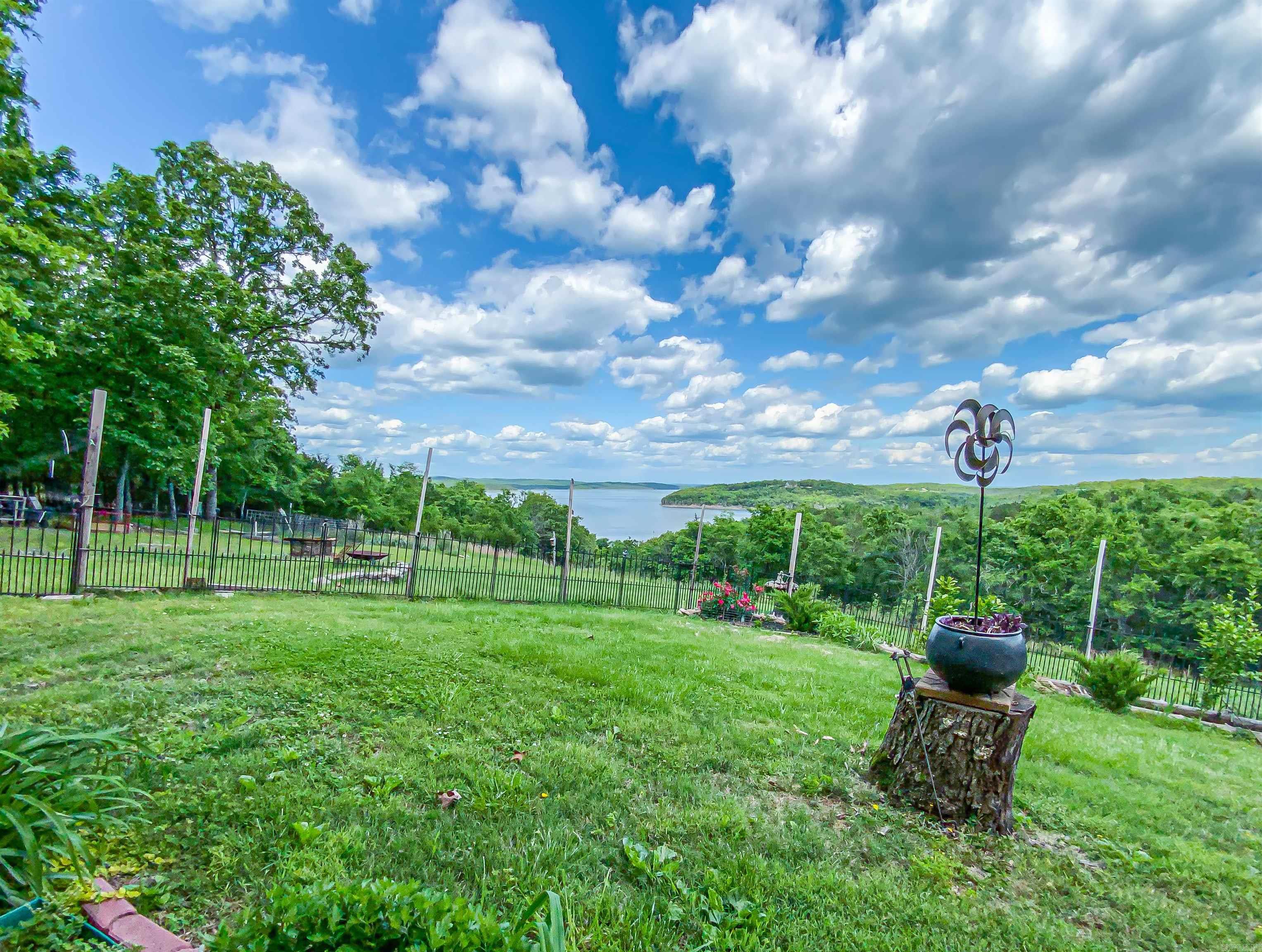 139  North Point  Yellville, AR