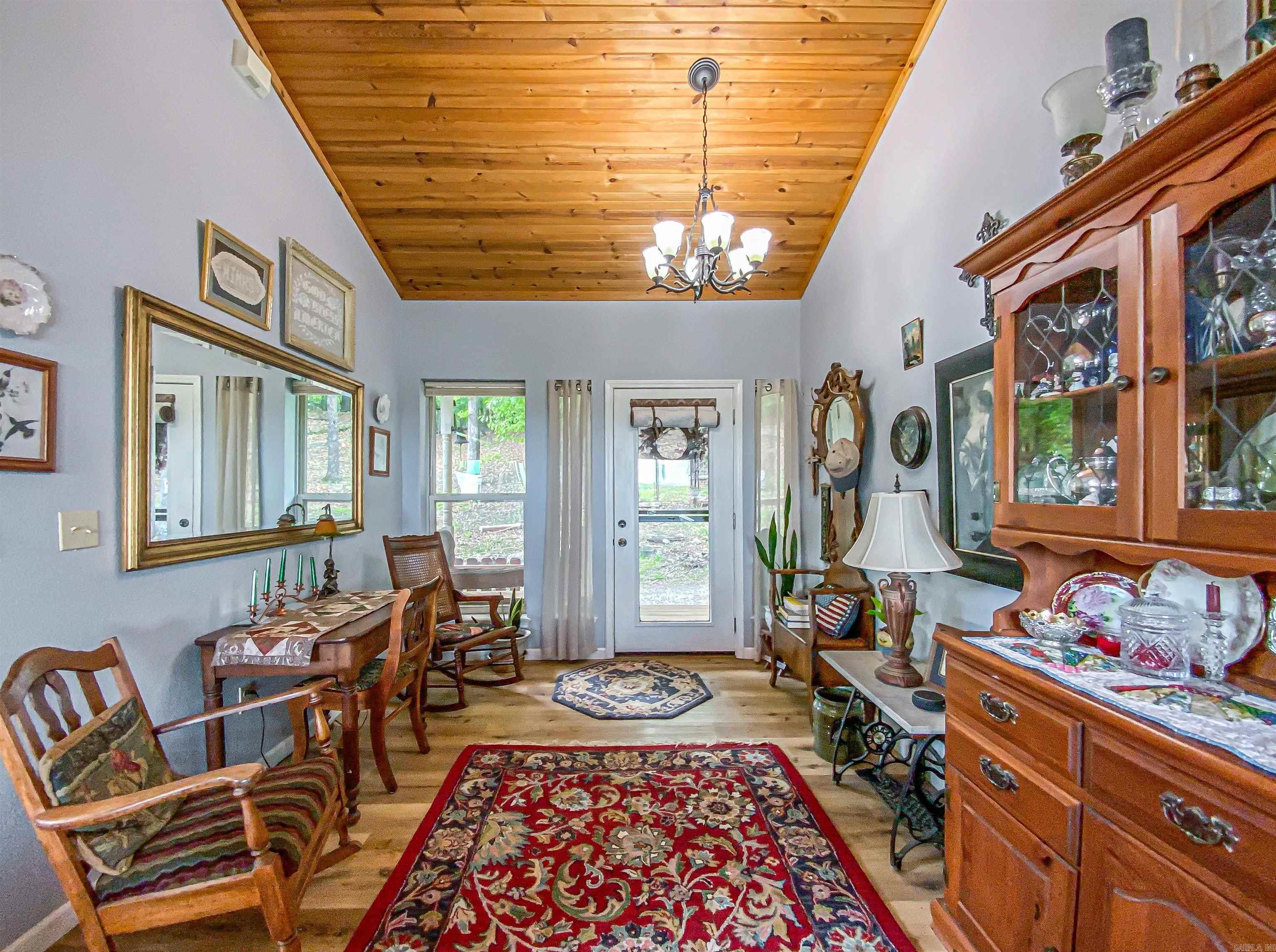 139  North Point  Yellville, AR