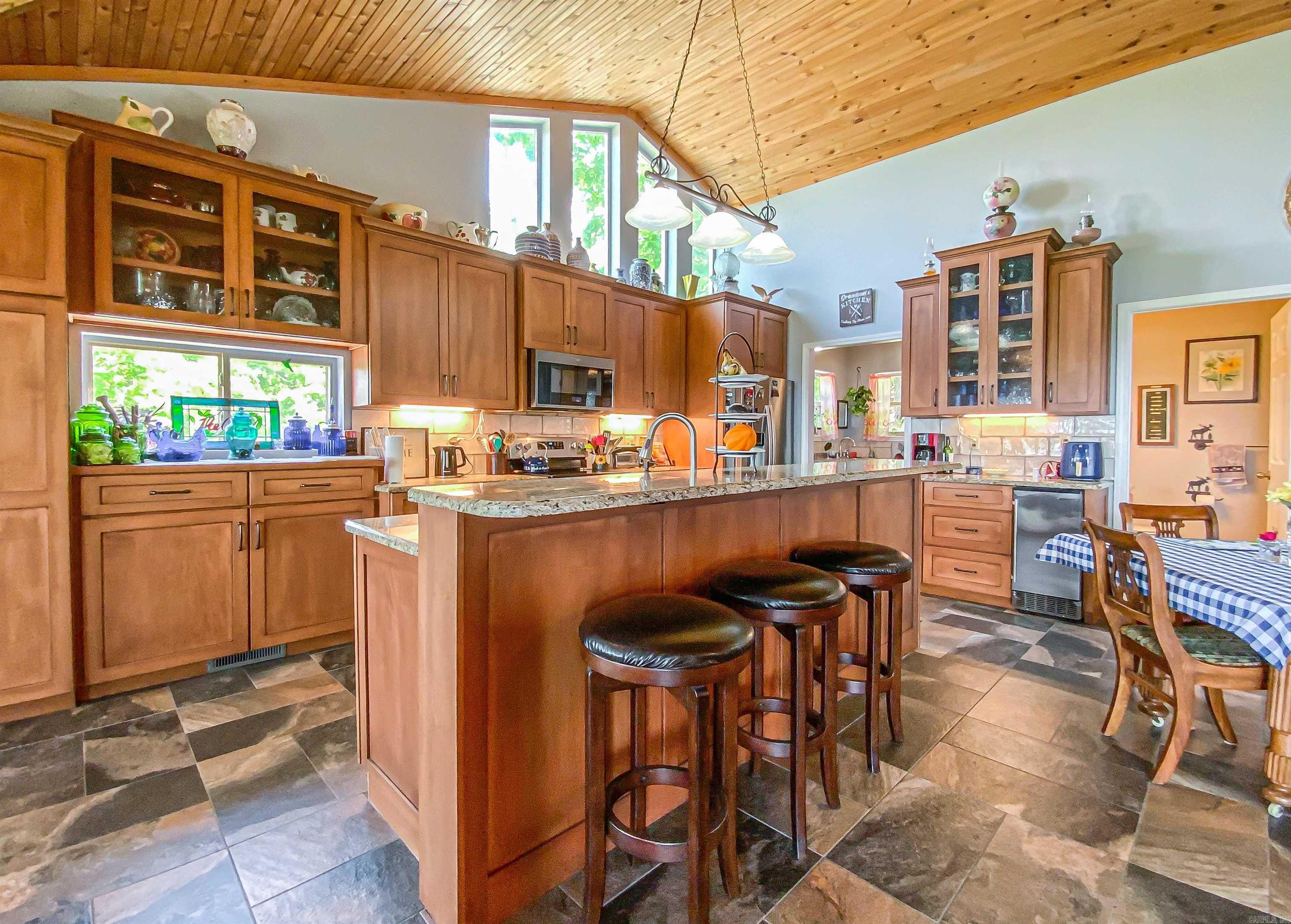 139  North Point  Yellville, AR