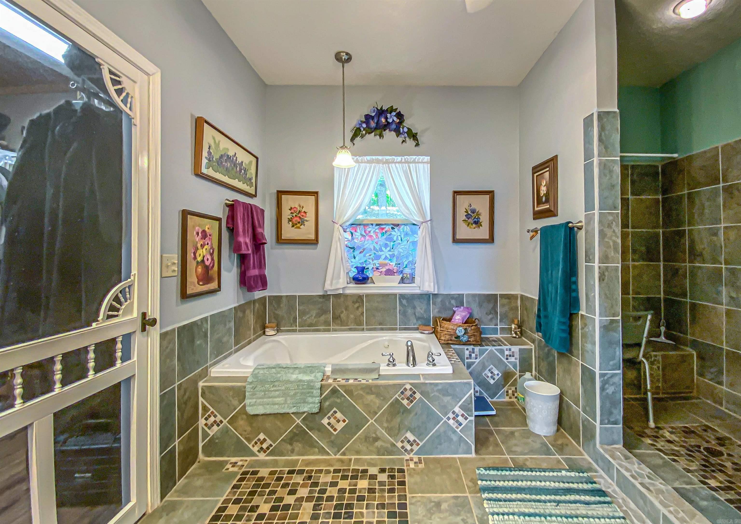 139  North Point  Yellville, AR