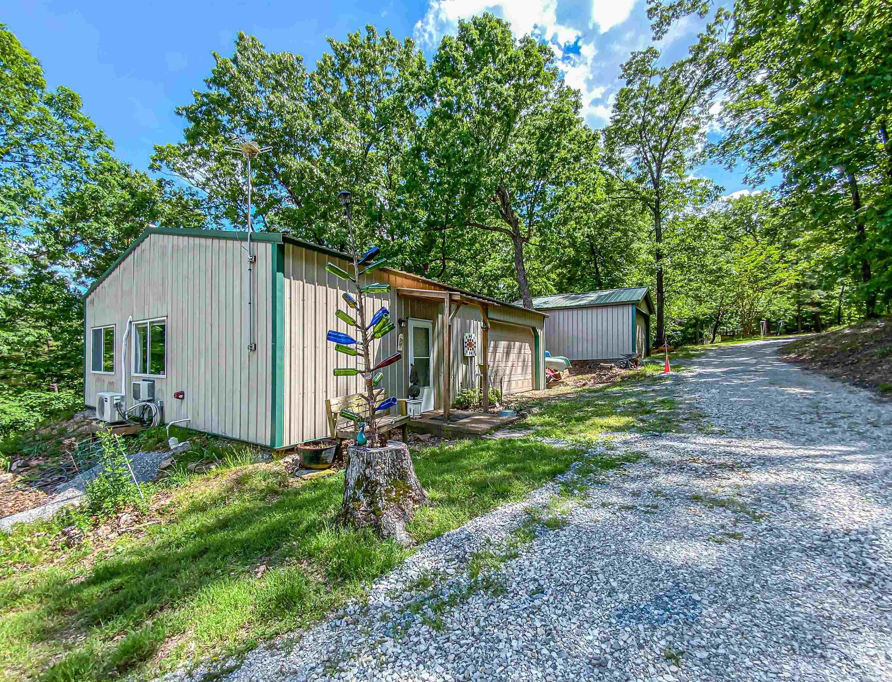 139  North Point  Yellville, AR