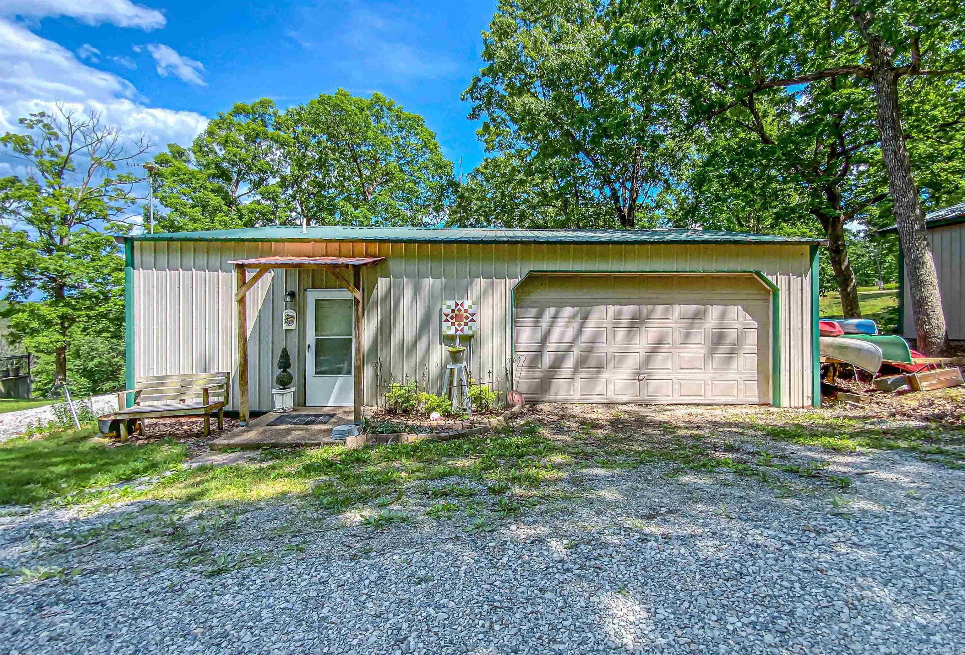 139  North Point  Yellville, AR