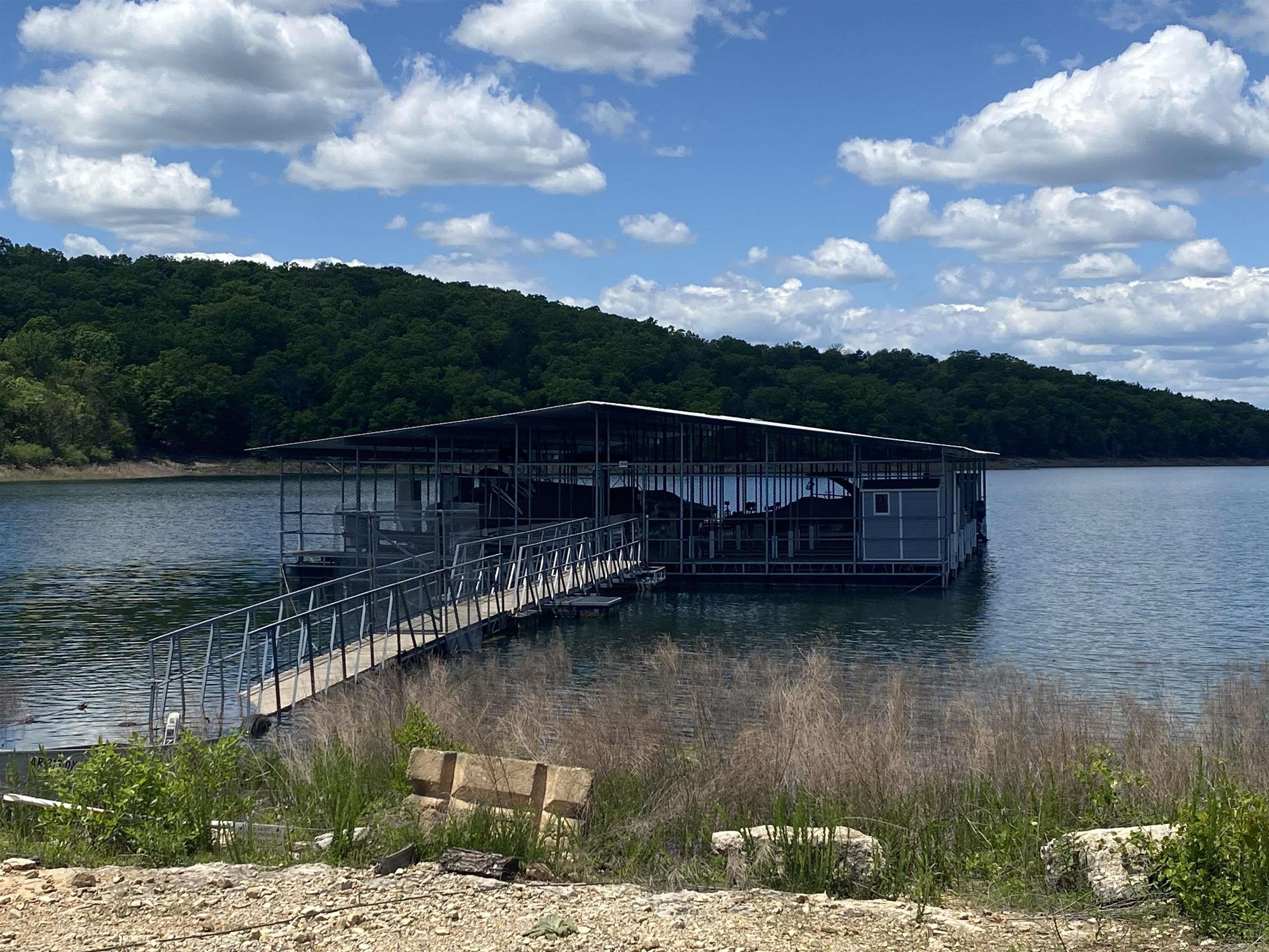 139  North Point  Yellville, AR