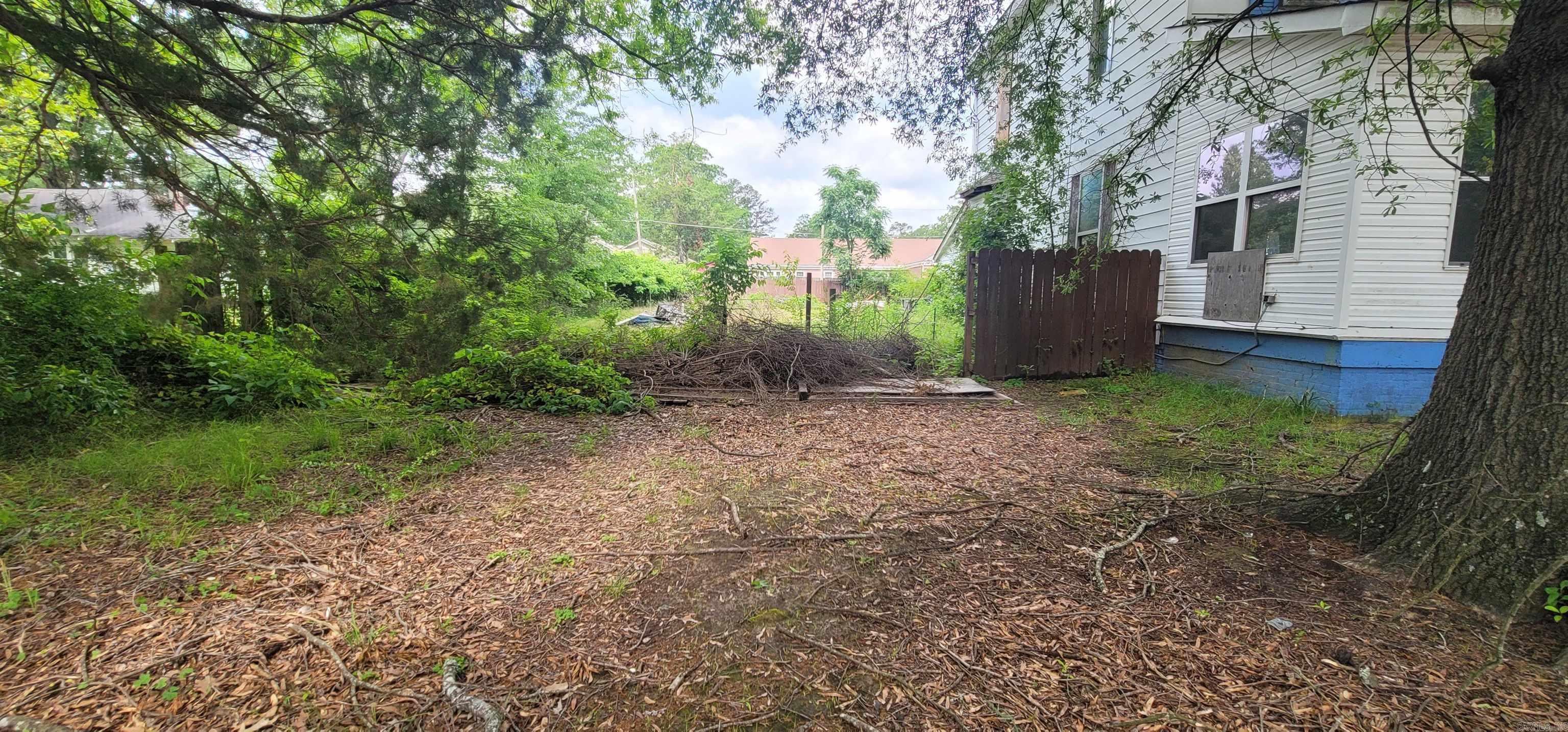1902 S Laurel  Pine Bluff, AR