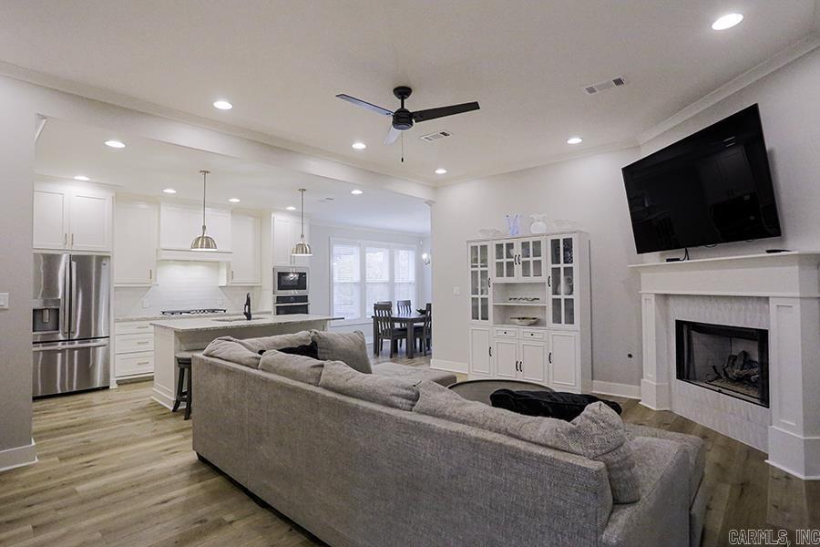 49  Saffron  Little Rock, AR