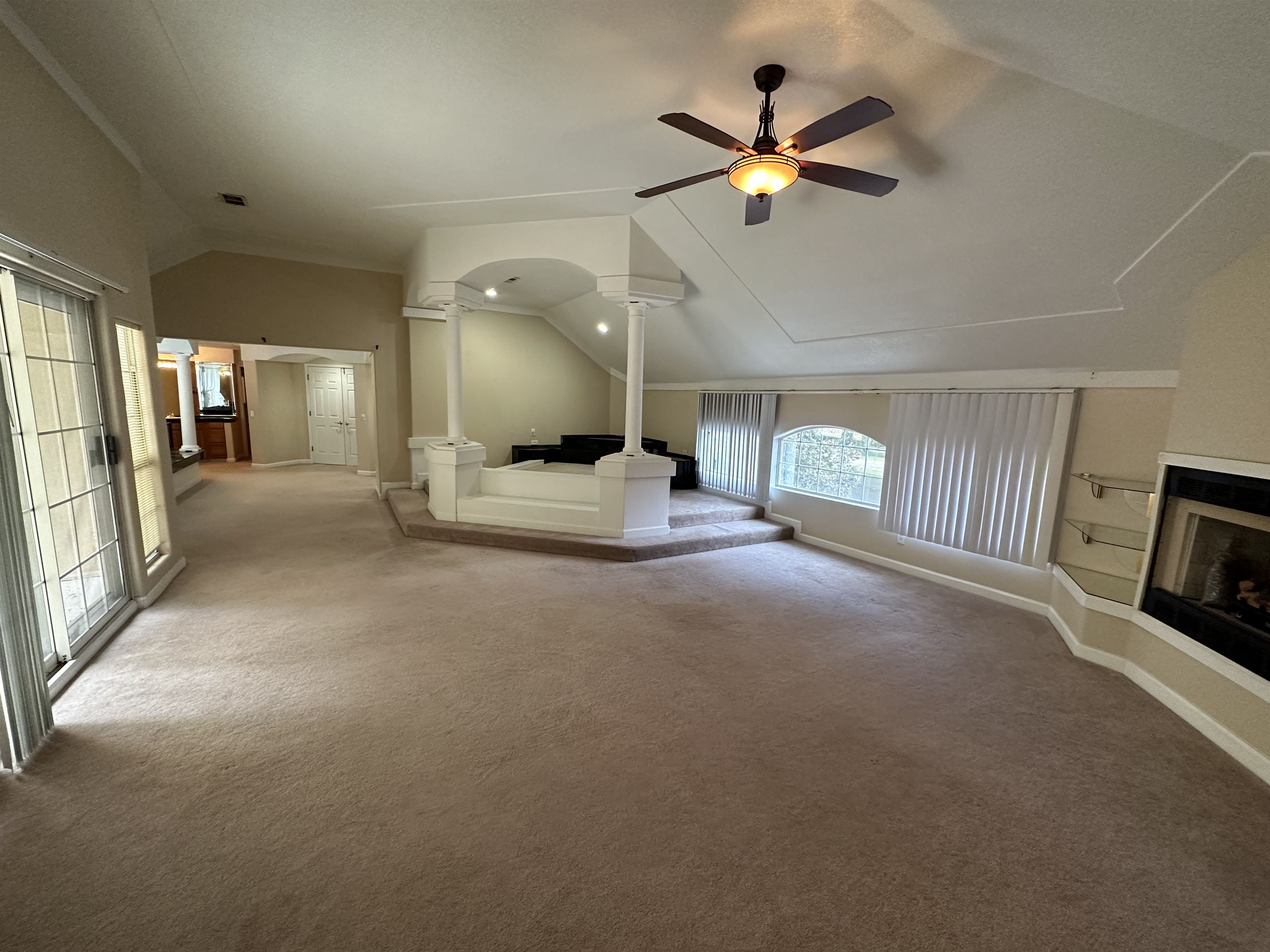 1906  Carolyn  Jonesboro, AR
