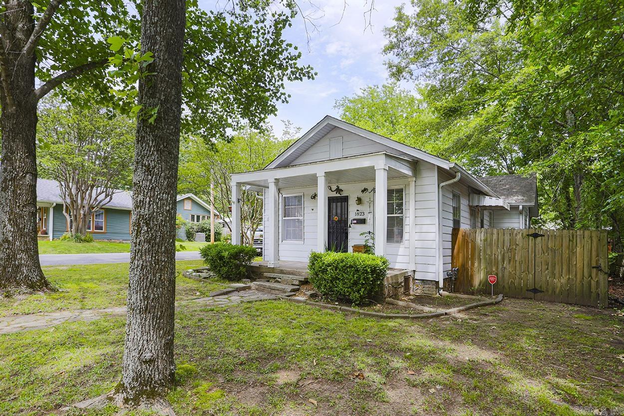 1823 N McKinley  Little Rock, AR