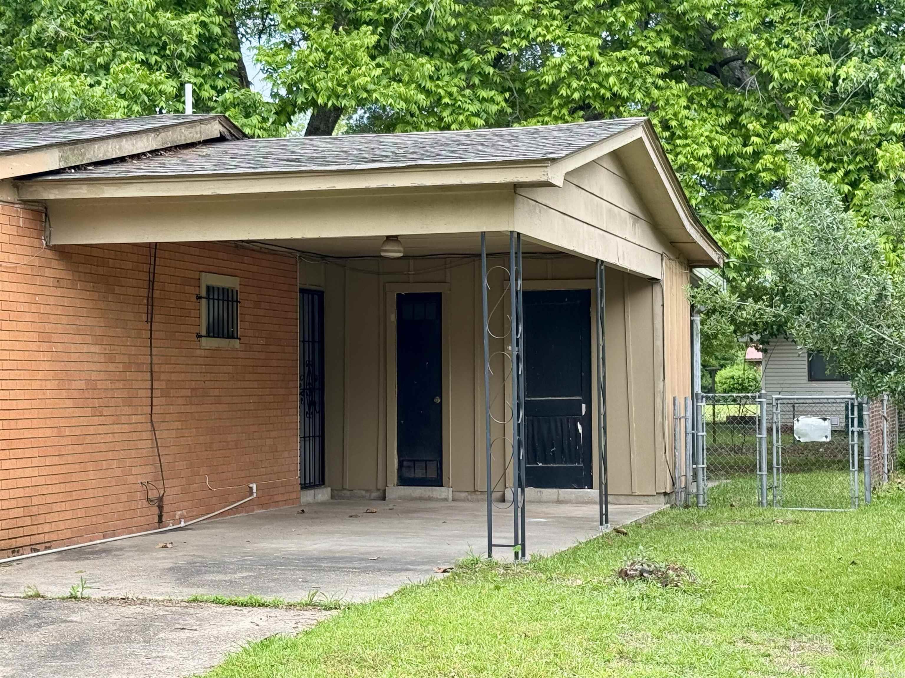 1306  Boston Dr  Pine Bluff, AR