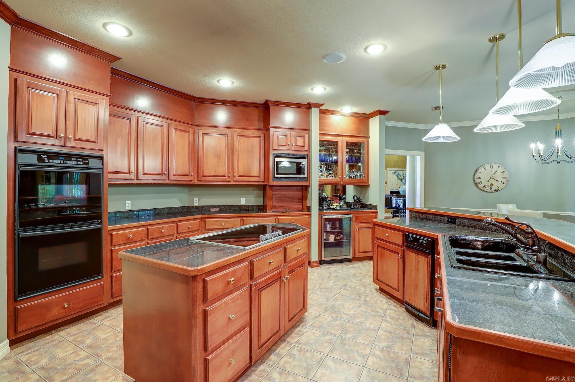 6632  Lakeridge Drive  Texarkana, TX