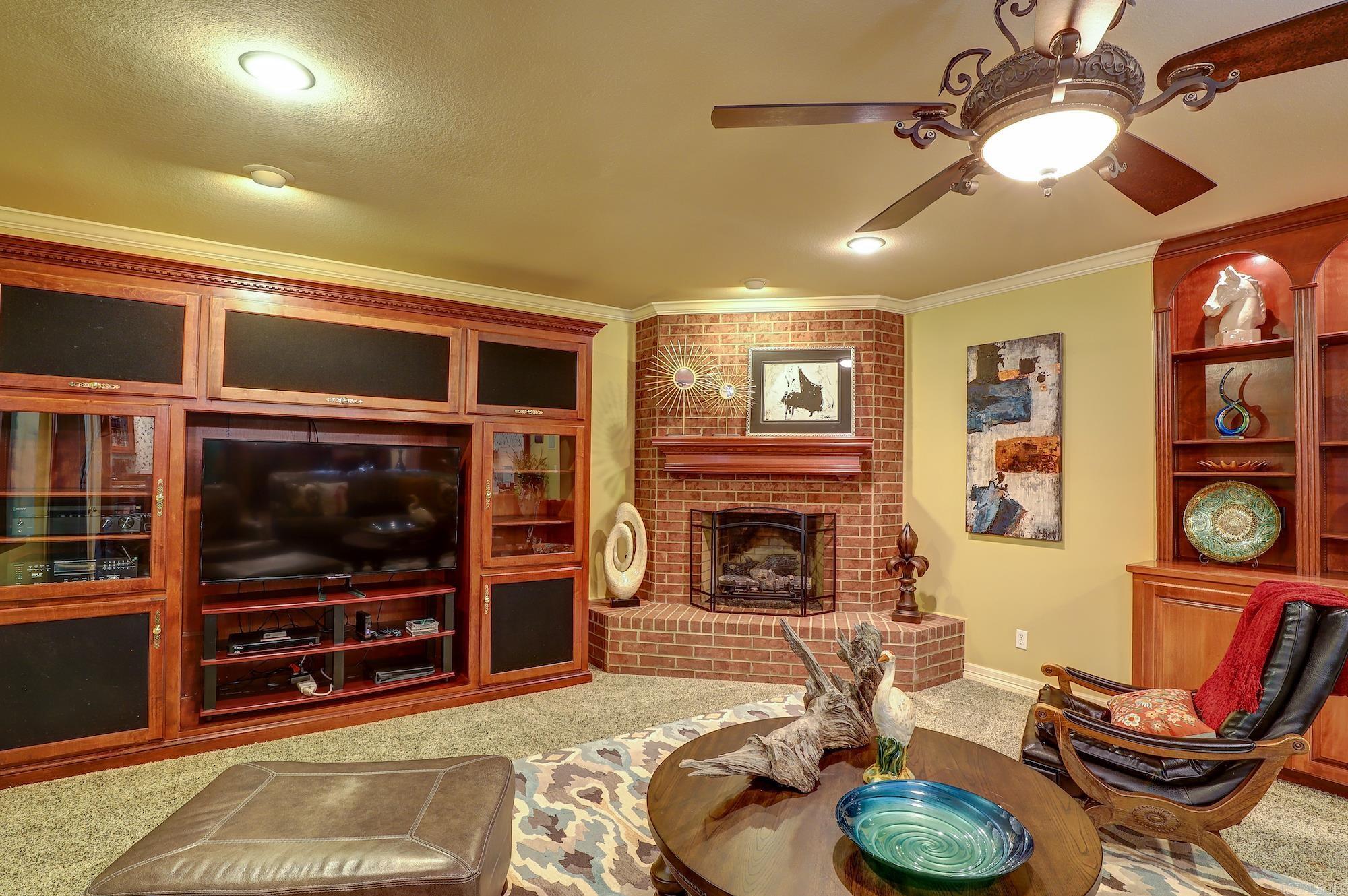 6632  Lakeridge Drive  Texarkana, TX